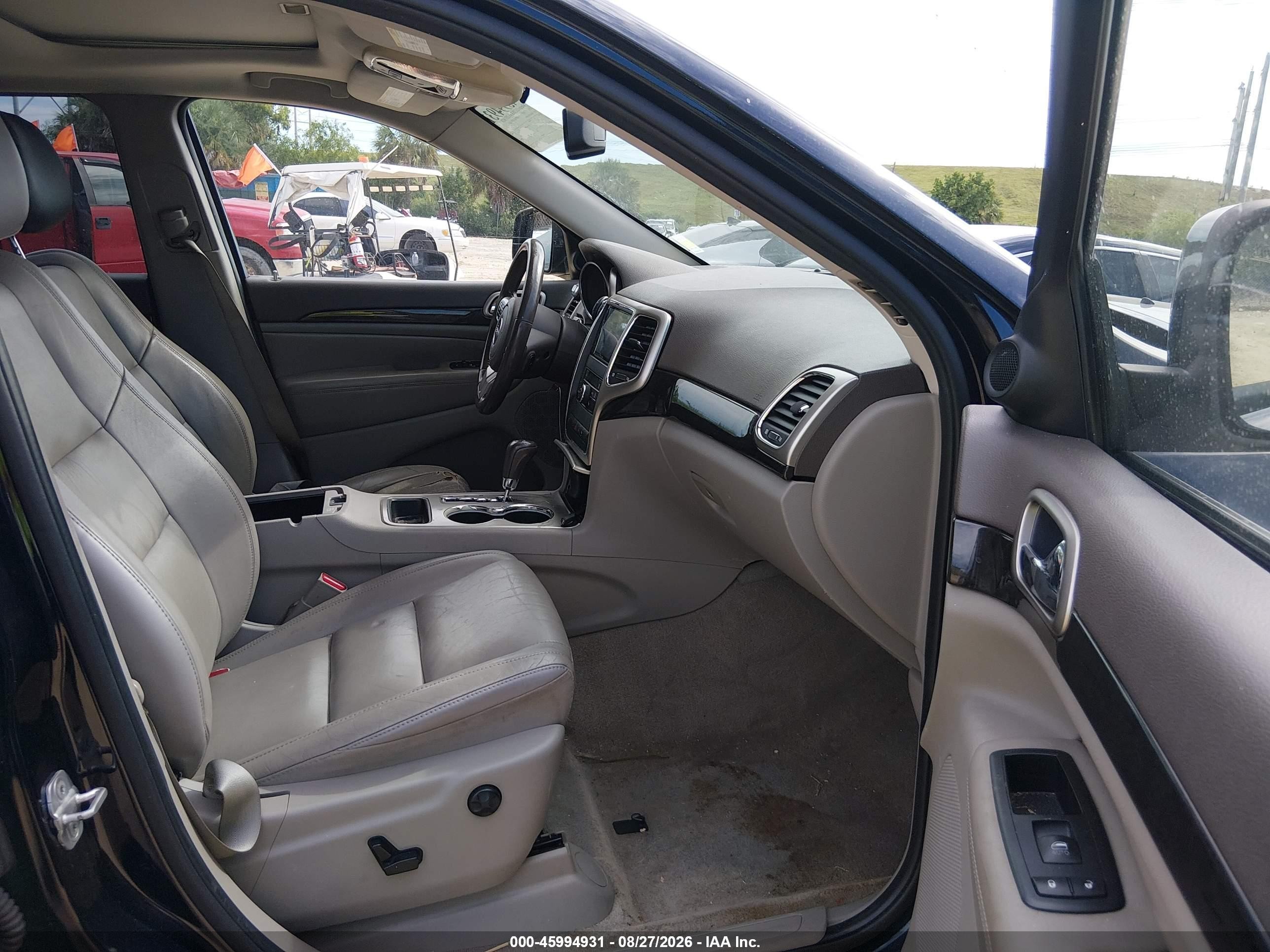 2011 Jeep Grand Cherokee Laredo Blue vin: 1J4RR4GG3BC656180