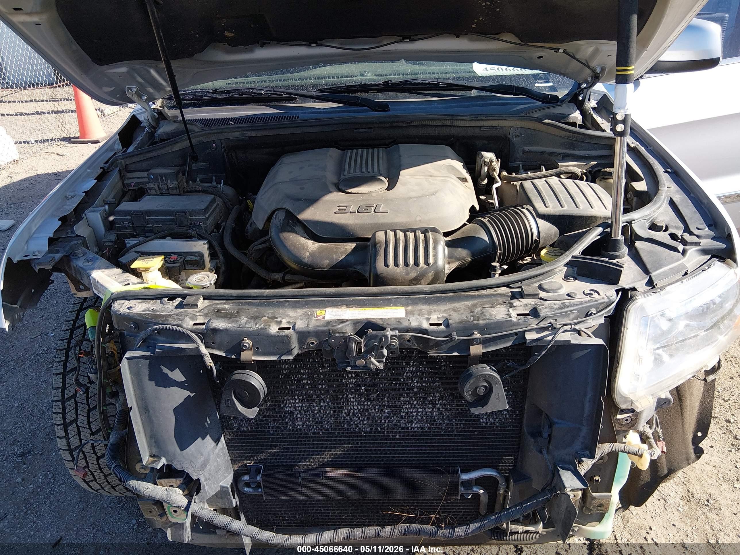 2011 Jeep Grand Cherokee Laredo Silver vin: 1J4RR4GG3BC705443