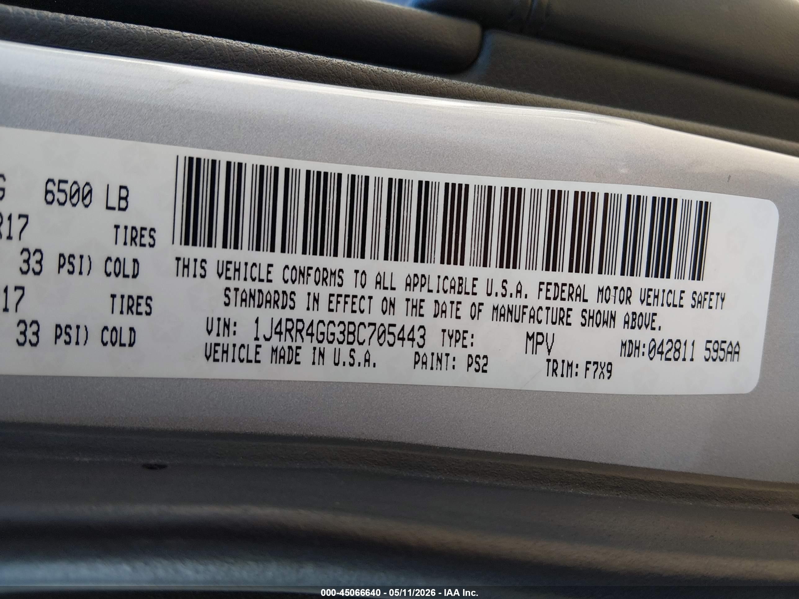 2011 Jeep Grand Cherokee Laredo Silver vin: 1J4RR4GG3BC705443
