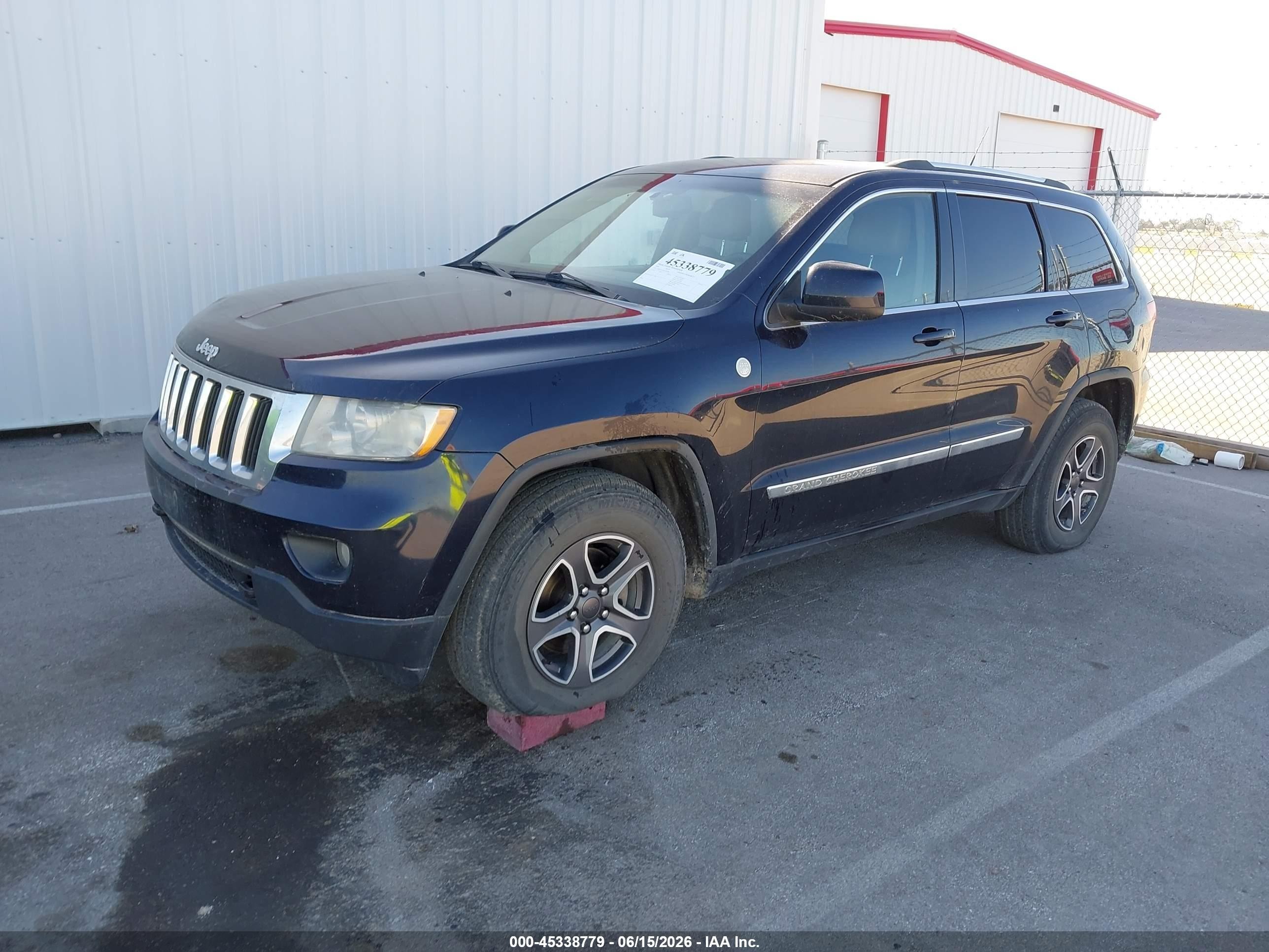 2011 Jeep Grand Cherokee Laredo Black vin: 1J4RR4GG4BC505588