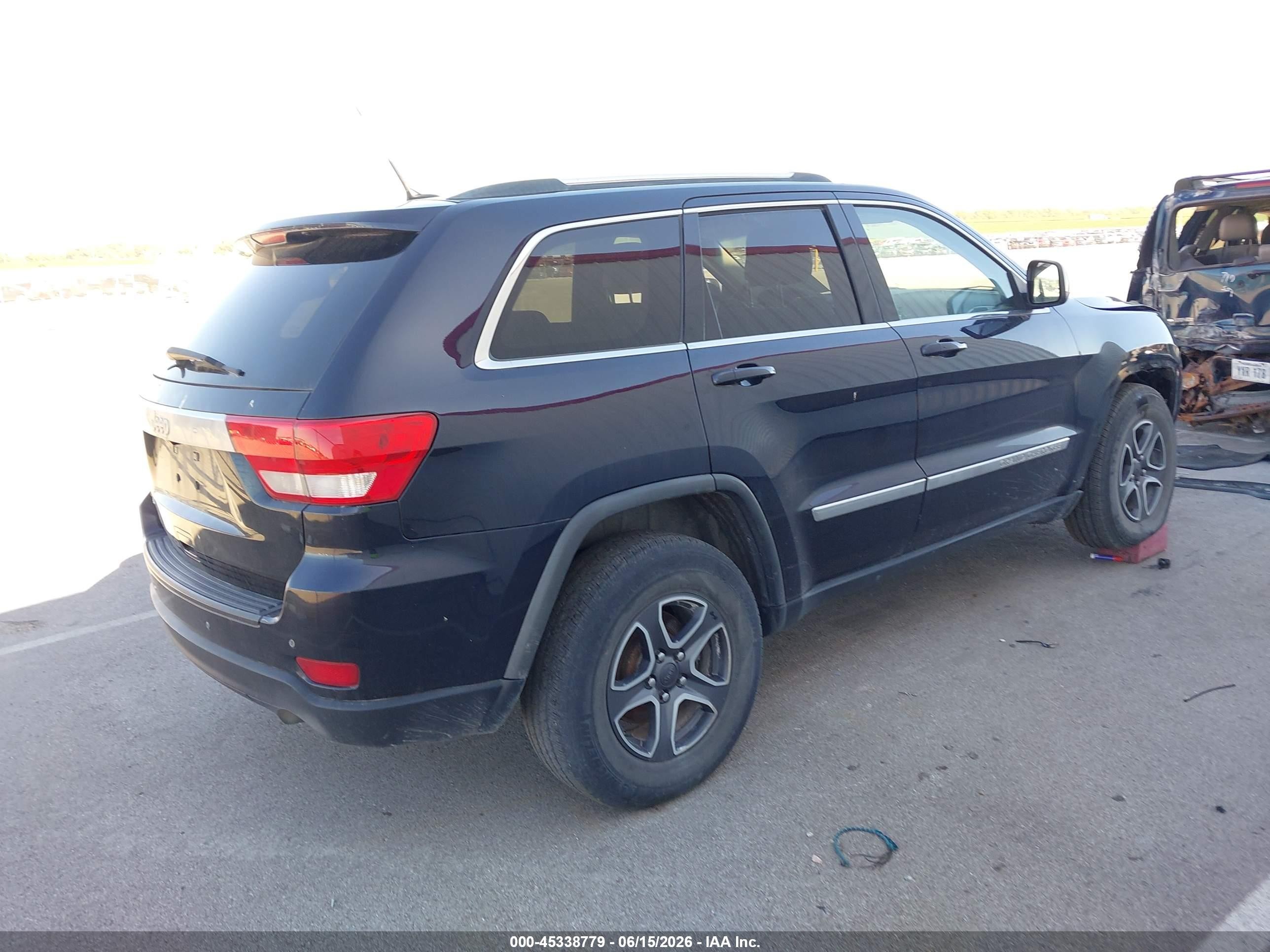 2011 Jeep Grand Cherokee Laredo Black vin: 1J4RR4GG4BC505588