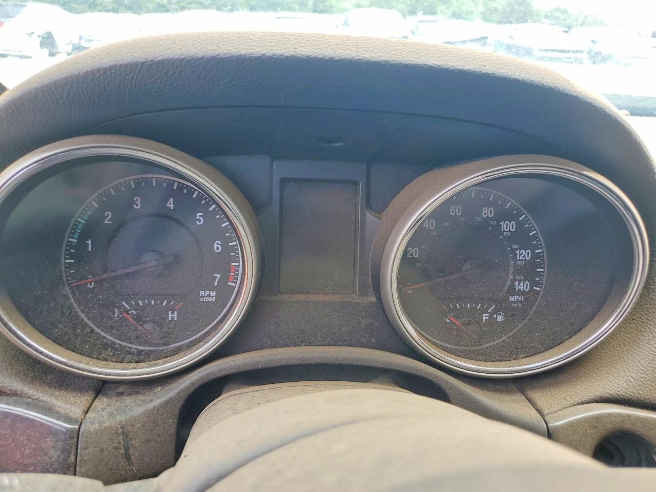 2011 Jeep Grand Cherokee Laredo Белый vin: 1J4RR4GG4BC519653