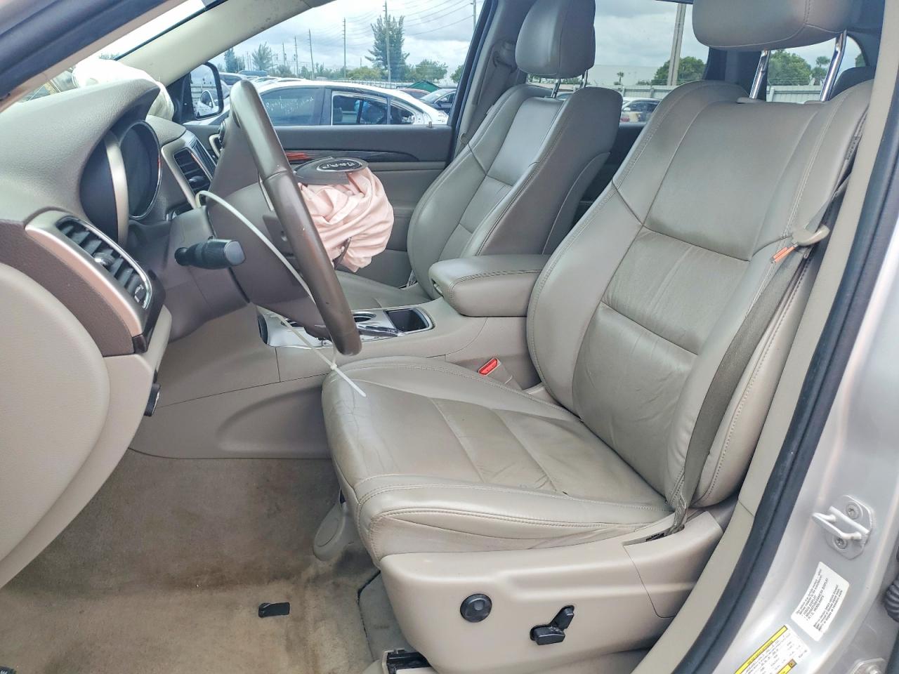 2011 Jeep Grand Cherokee Laredo Silver vin: 1J4RR4GG4BC541703