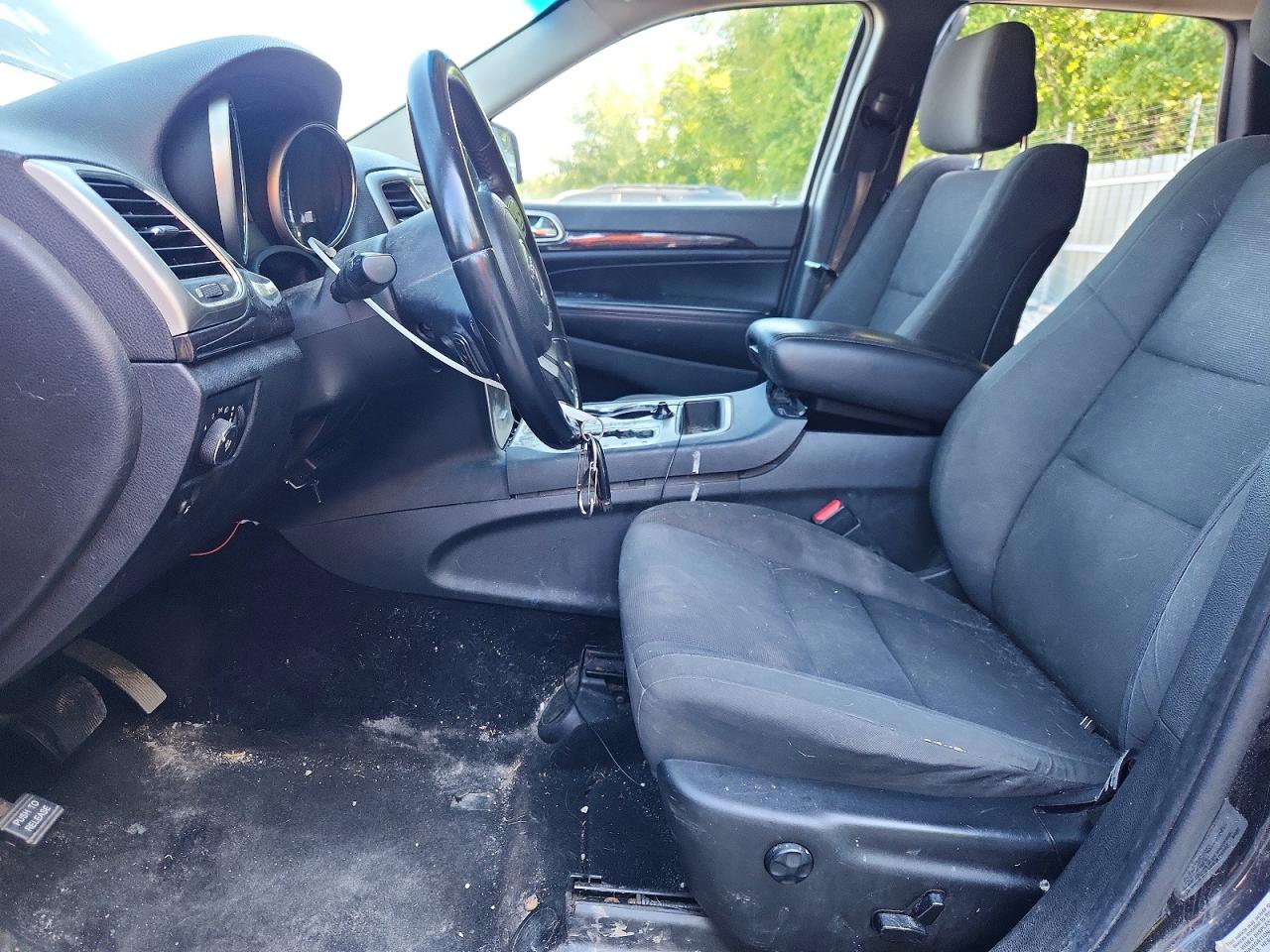 2011 Jeep Grand Cherokee Laredo Black vin: 1J4RR4GG4BC596569