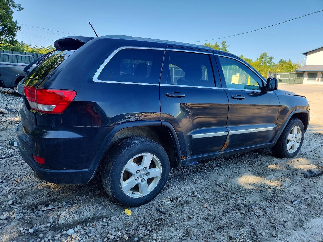 2011 Jeep Grand Cherokee Laredo Black vin: 1J4RR4GG4BC596569