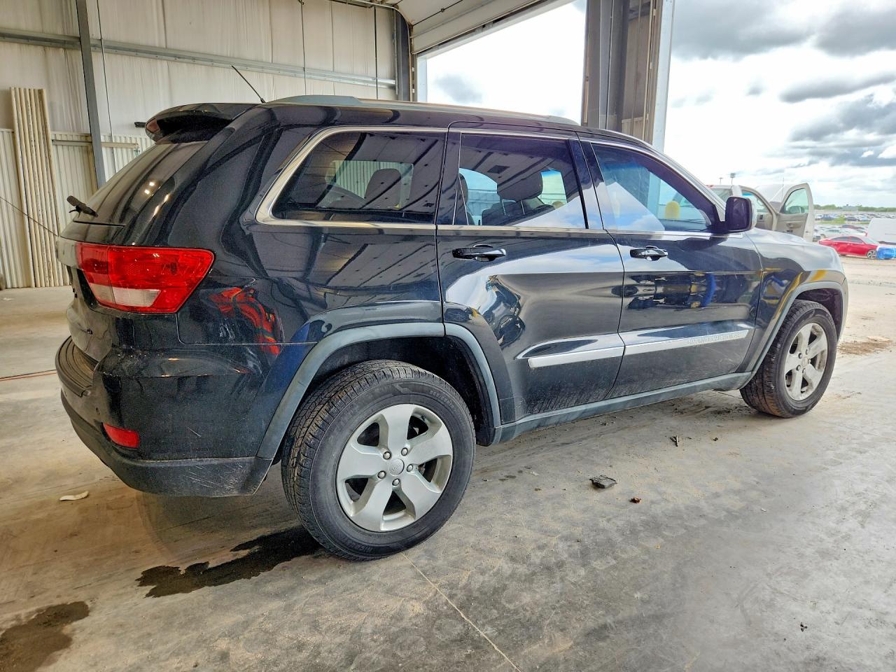 2011 Jeep Grand Cherokee Laredo Black vin: 1J4RR4GG4BC602127