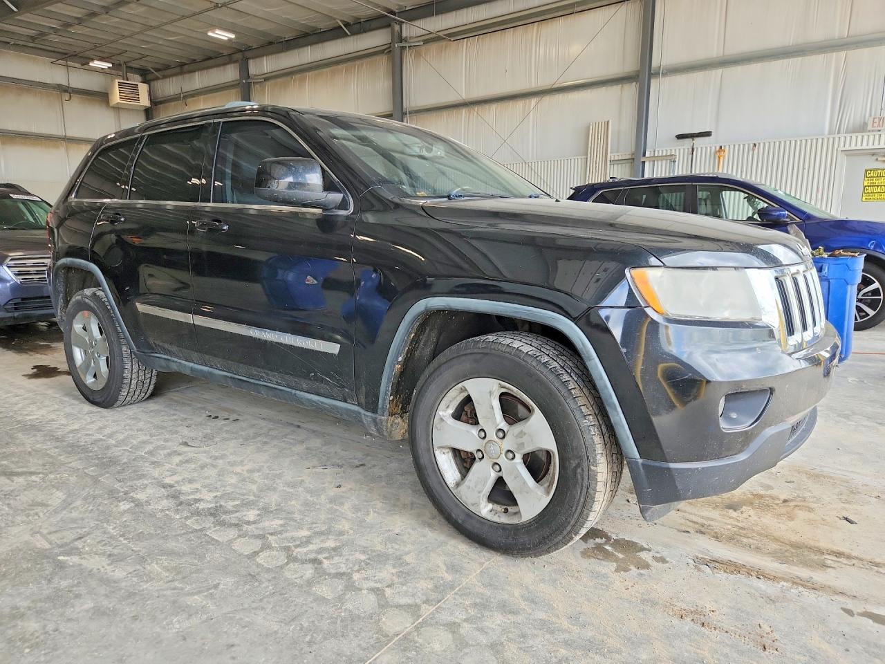 2011 Jeep Grand Cherokee Laredo Black vin: 1J4RR4GG4BC602127