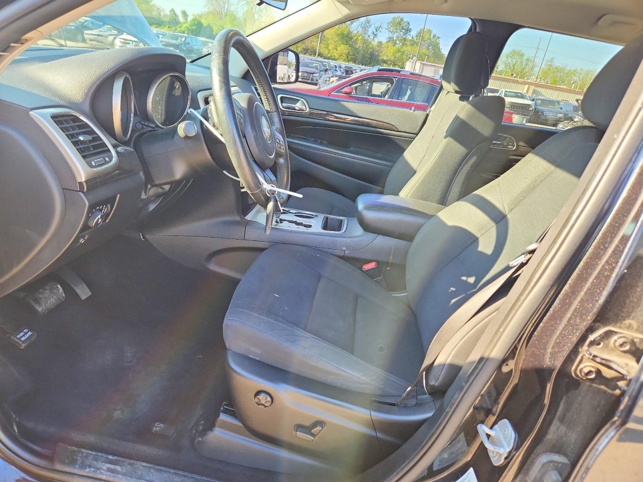 2011 Jeep Grand Cherokee Laredo Black vin: 1J4RR4GG4BC615007