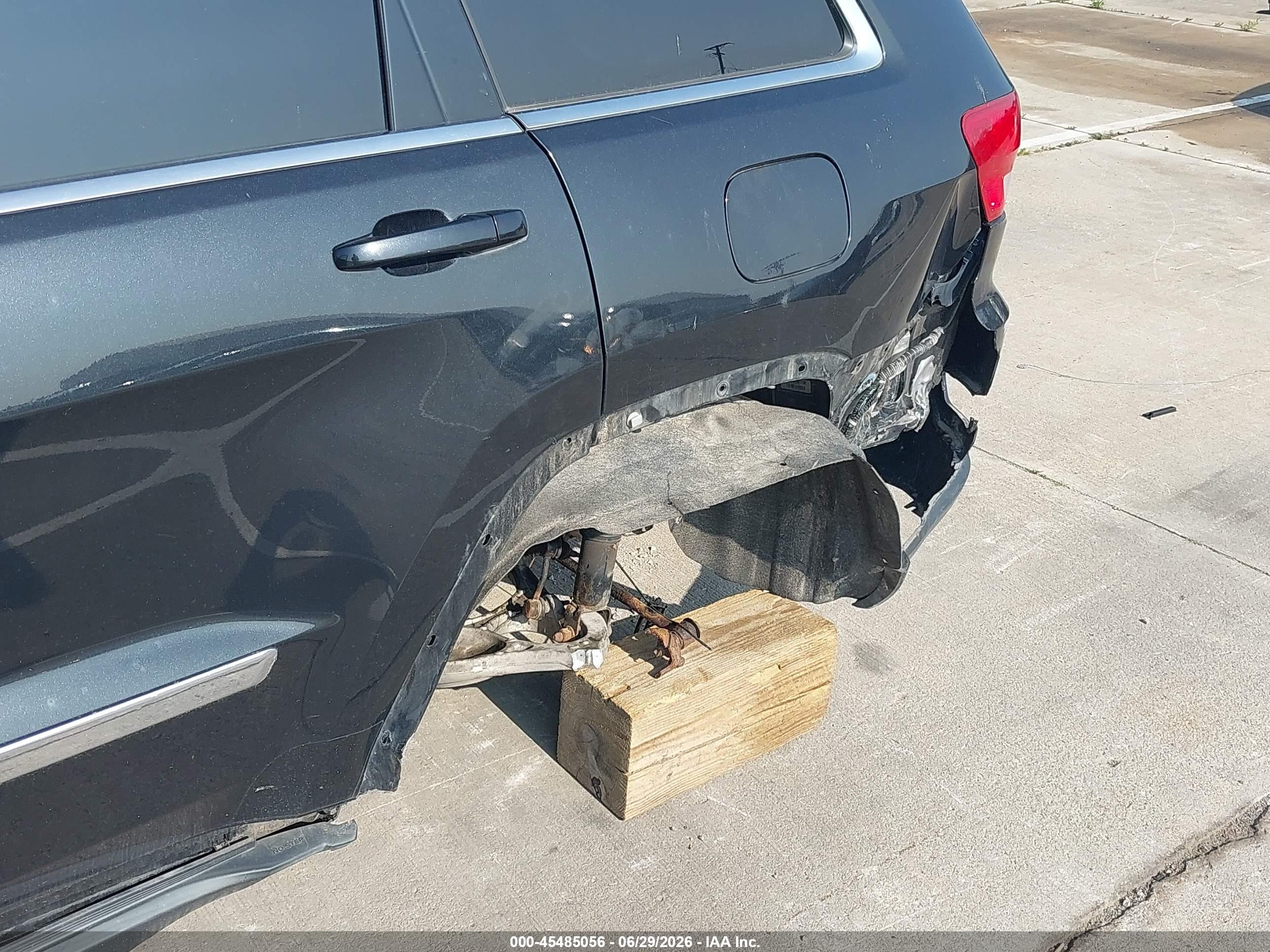 2011 Jeep Grand Cherokee Laredo Серый vin: 1J4RR4GG4BC660707