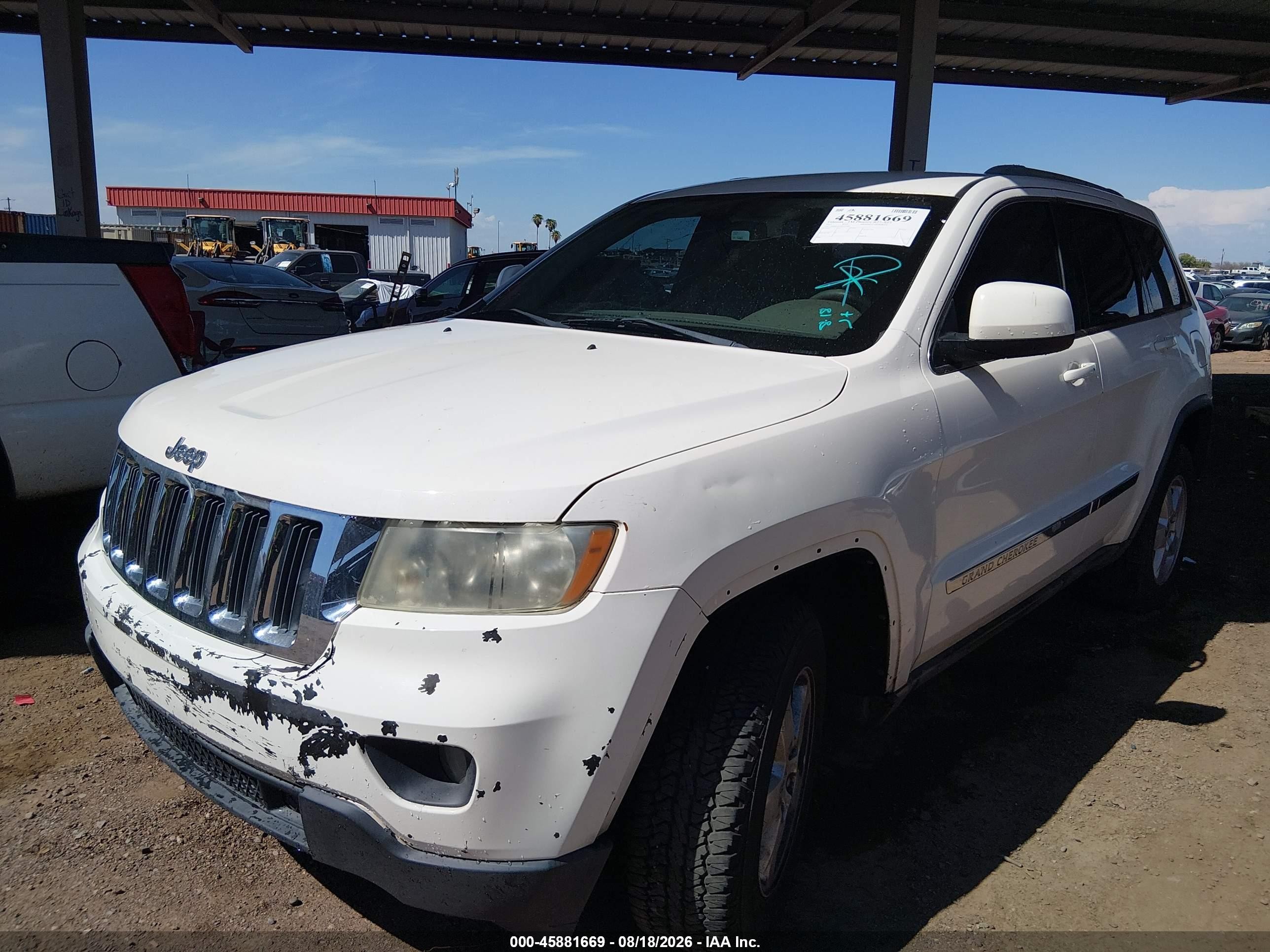 2011 Jeep Grand Cherokee Laredo White vin: 1J4RR4GG4BC673487
