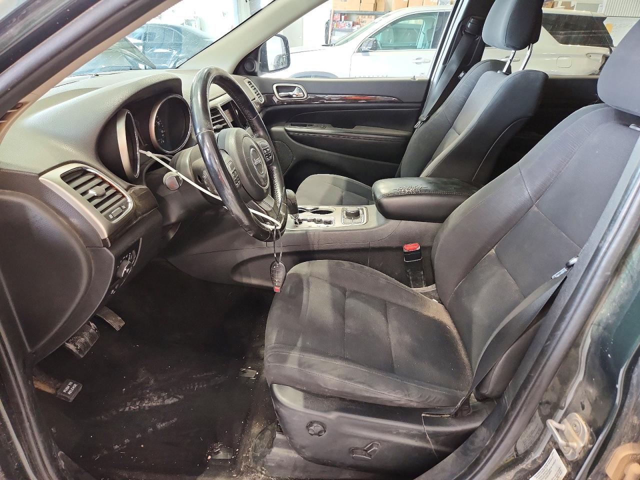 2011 Jeep Grand Cherokee Laredo Green vin: 1J4RR4GG4BC675143