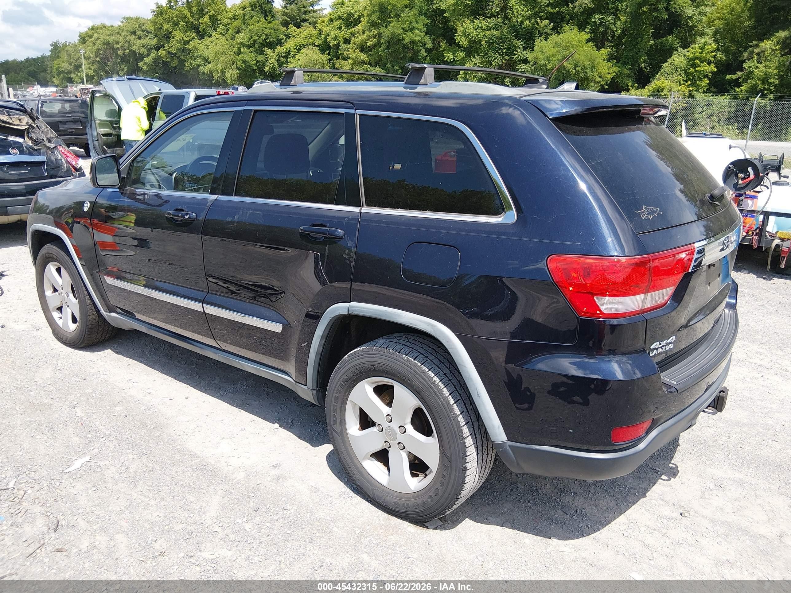 2011 Jeep Grand Cherokee Laredo Черный vin: 1J4RR4GG4BC701532