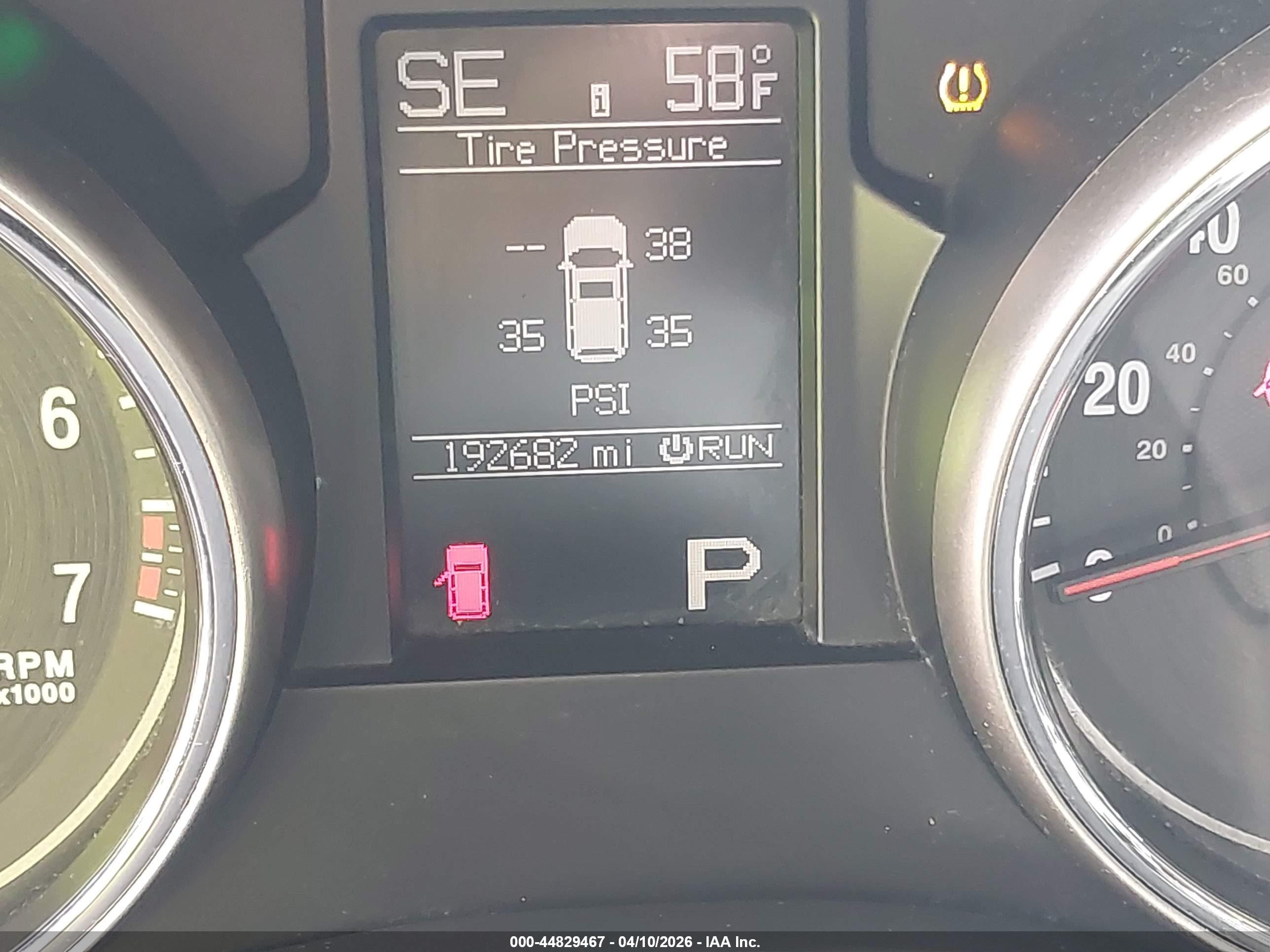 2011 Jeep Grand Cherokee Laredo Желто-коричневый vin: 1J4RR4GG4BC703345