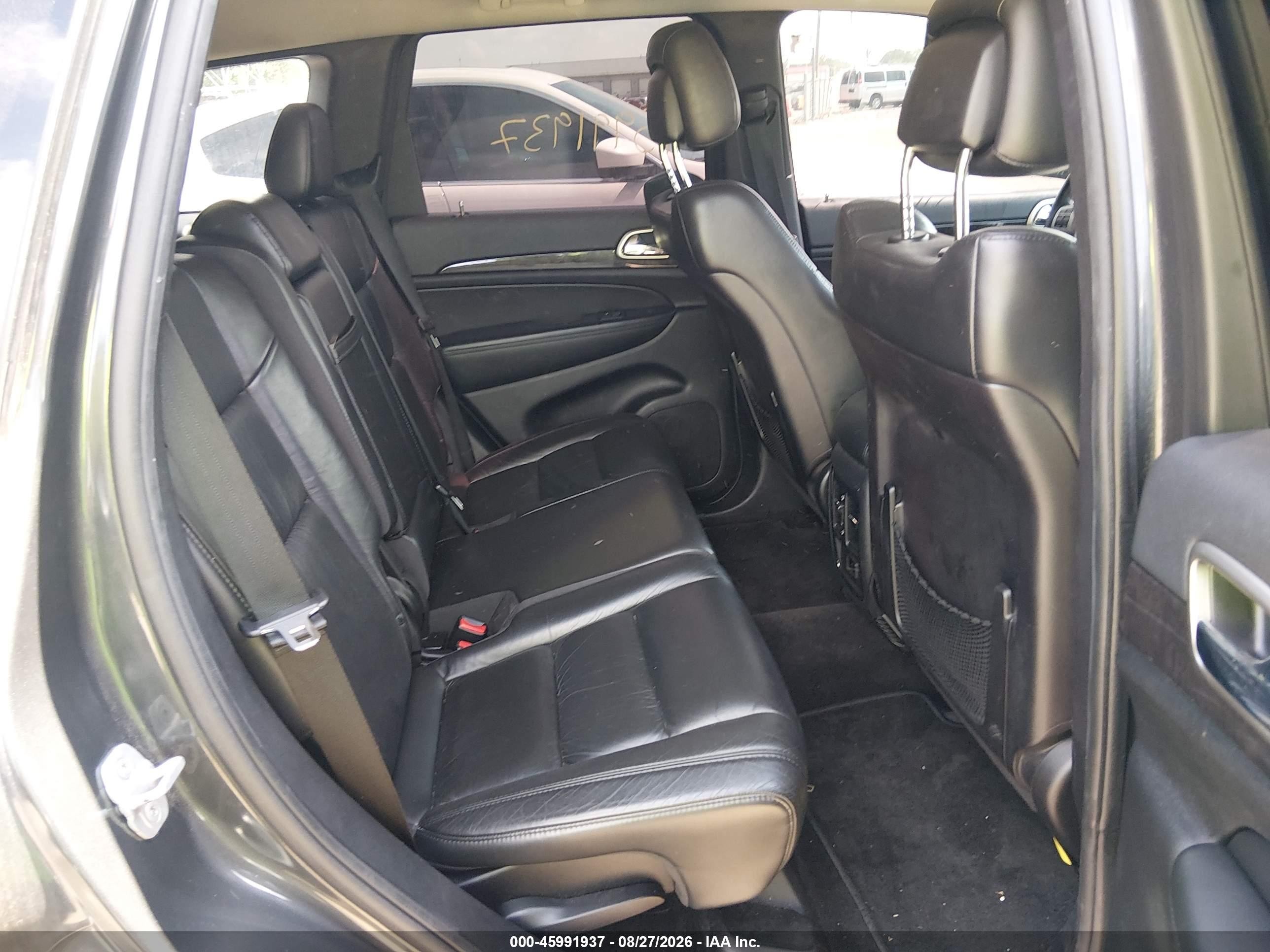 2011 Jeep Grand Cherokee Laredo Gray vin: 1J4RR4GG4BC718122