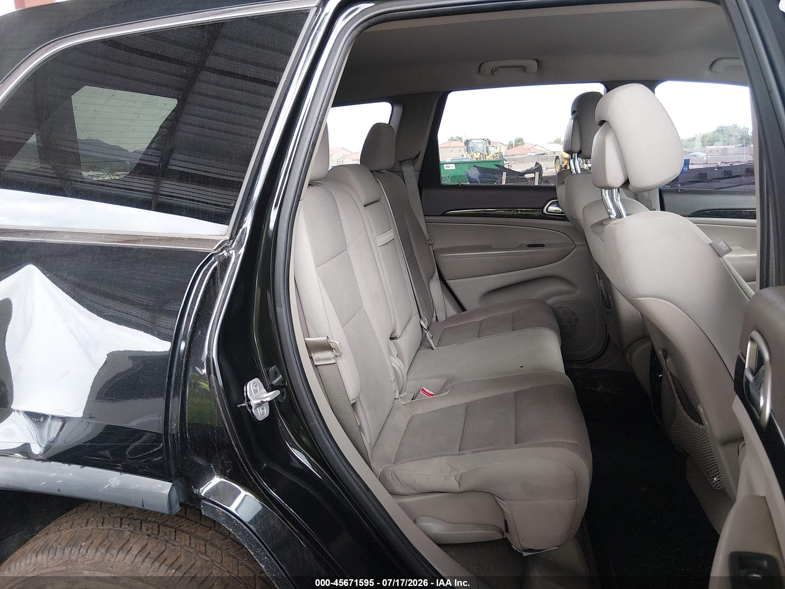 2011 Jeep Grand Cherokee Laredo Black vin: 1J4RR4GG5BC520049