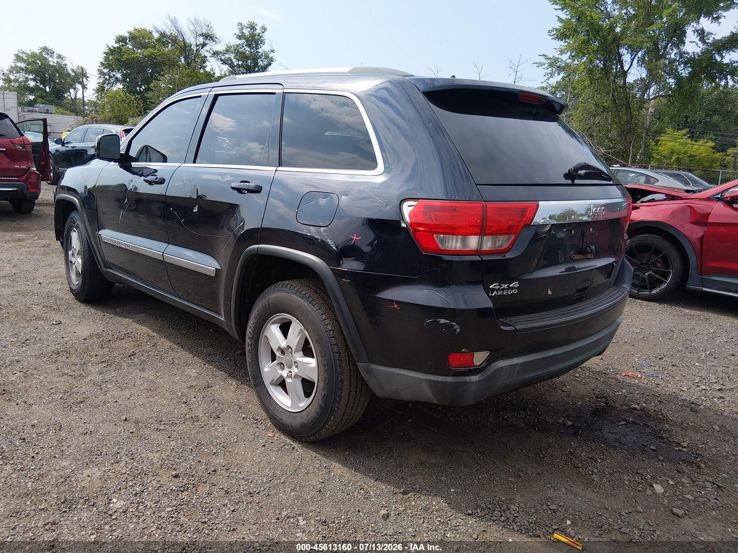 2011 Jeep Grand Cherokee Laredo Black vin: 1J4RR4GG5BC523758