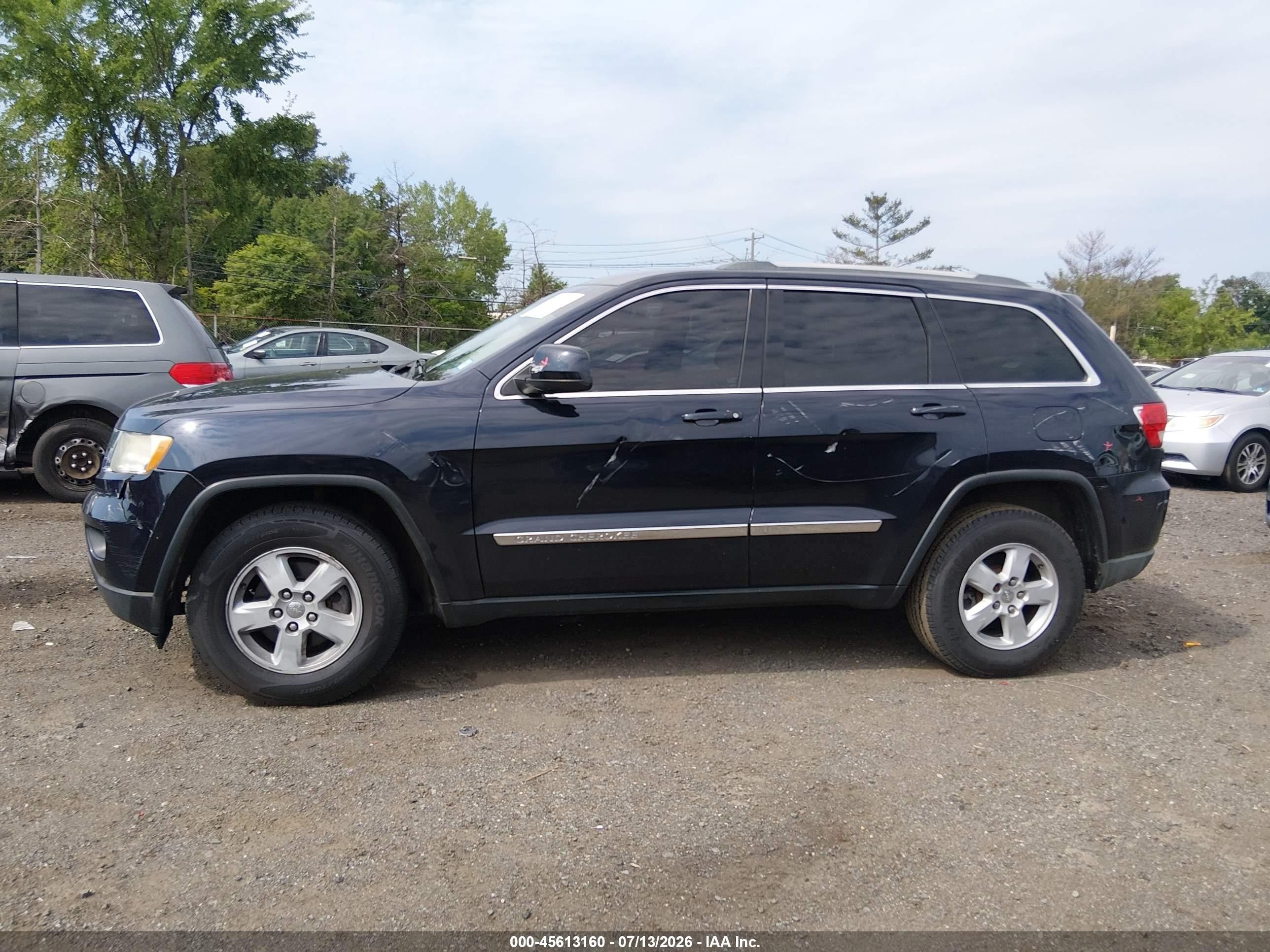 2011 Jeep Grand Cherokee Laredo Black vin: 1J4RR4GG5BC523758