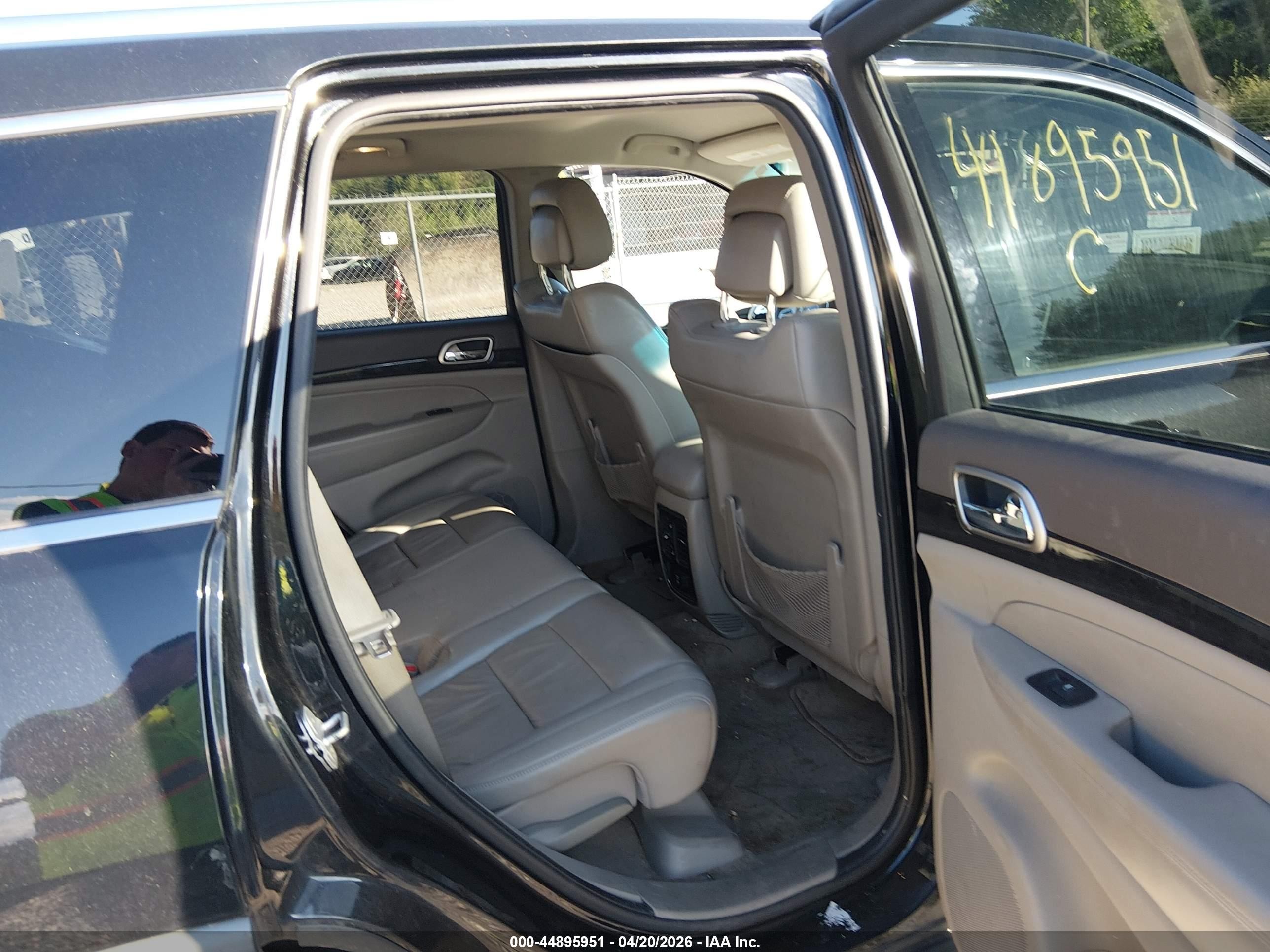2011 Jeep Grand Cherokee Laredo Black vin: 1J4RR4GG5BC544268