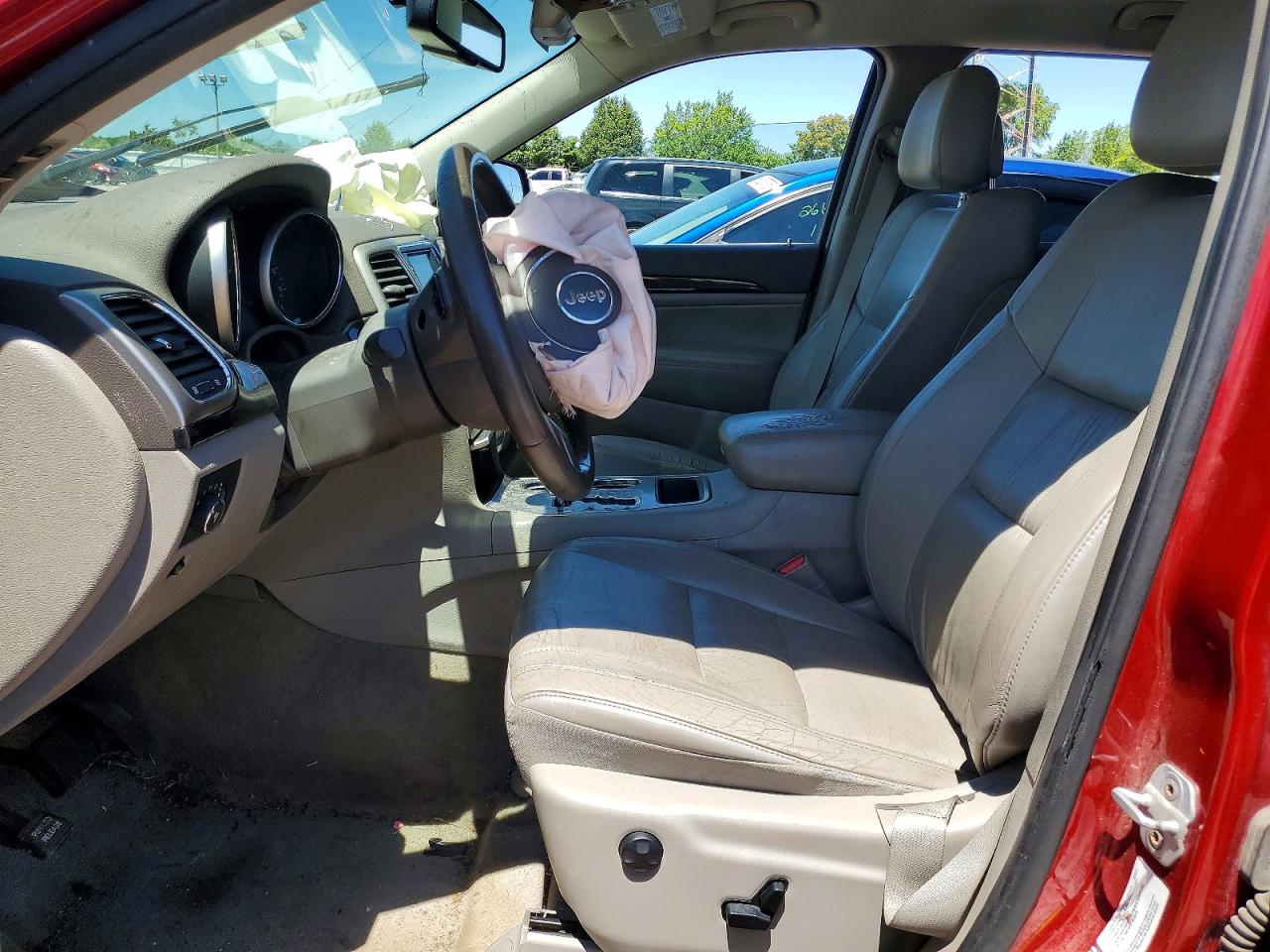 2011 Jeep Grand Cherokee Laredo Red vin: 1J4RR4GG5BC544660