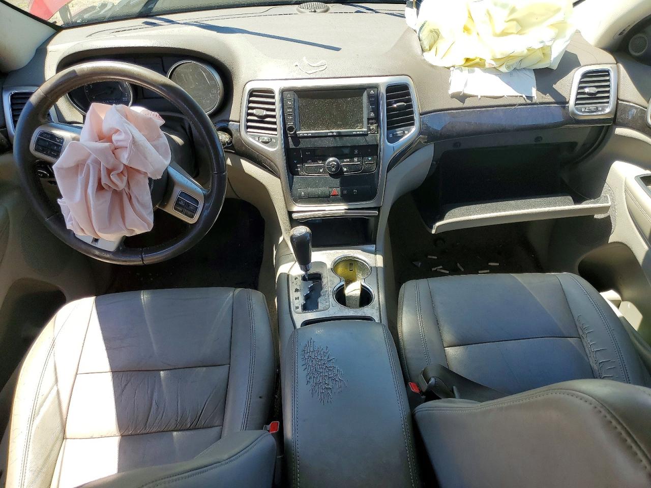 2011 Jeep Grand Cherokee Laredo Red vin: 1J4RR4GG5BC544660