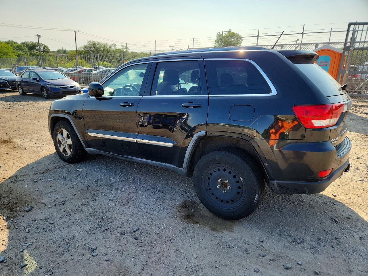 2011 Jeep Grand Cherokee Laredo Charcoal vin: 1J4RR4GG5BC567324