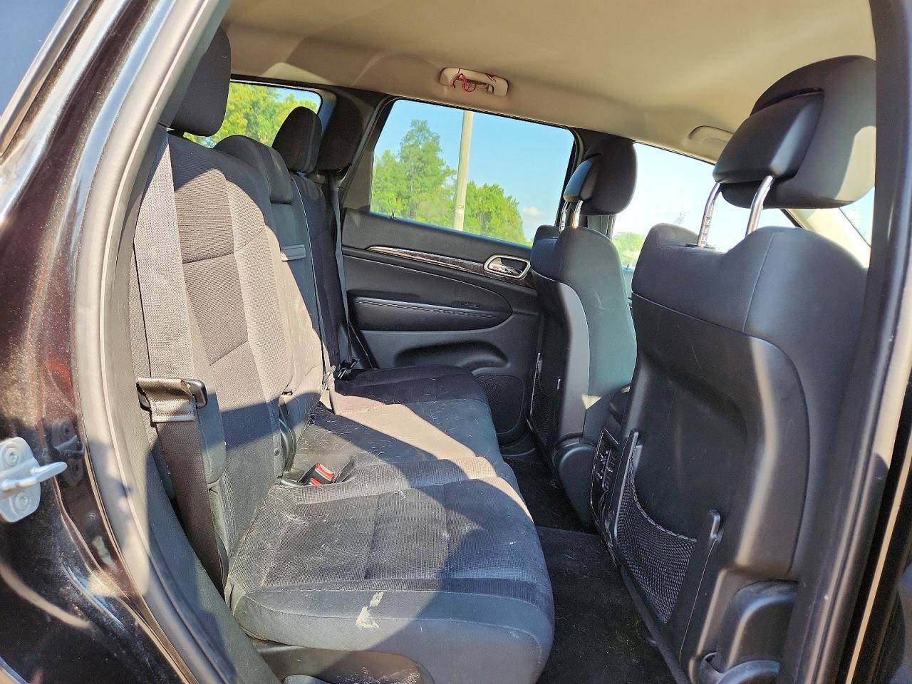 2011 Jeep Grand Cherokee Laredo Charcoal vin: 1J4RR4GG5BC567324