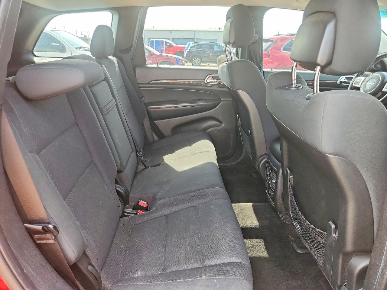 2011 Jeep Grand Cherokee Laredo Красный vin: 1J4RR4GG5BC571616