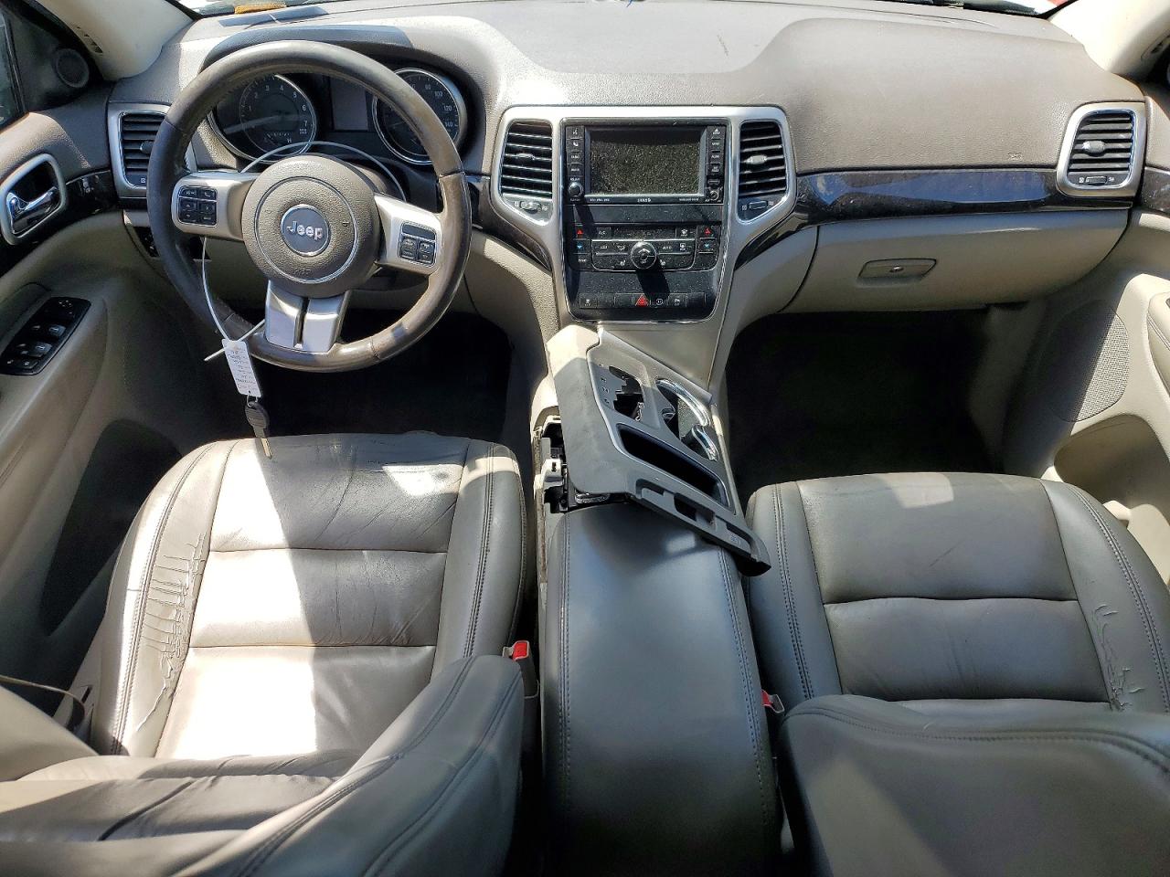 2011 Jeep Grand Cherokee Laredo White vin: 1J4RR4GG5BC587590