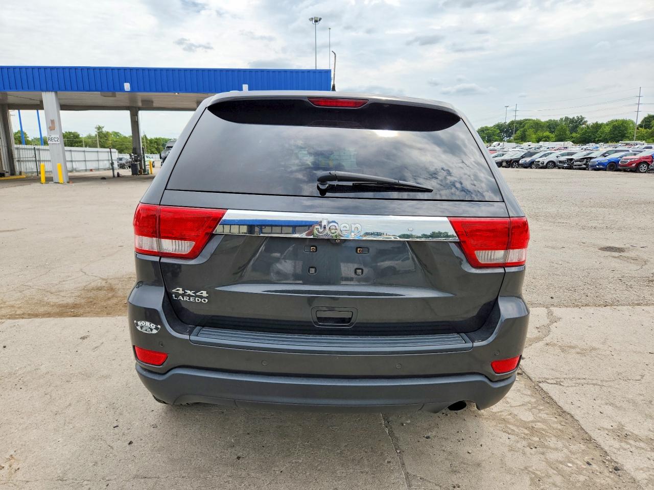 2011 Jeep Grand Cherokee Laredo Gray vin: 1J4RR4GG5BC587685