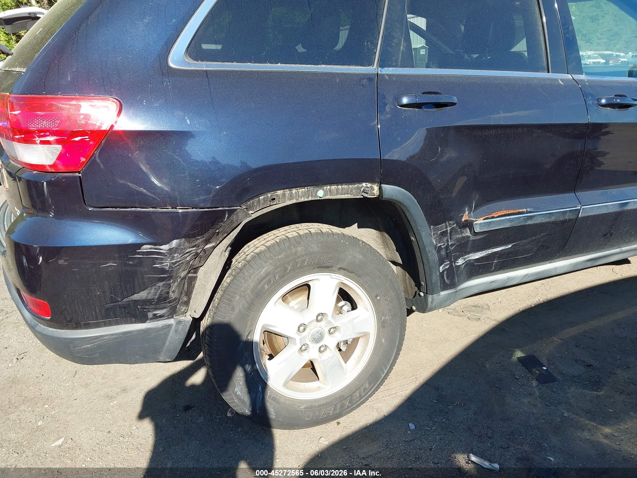 2011 Jeep Grand Cherokee Laredo Черный vin: 1J4RR4GG5BC596824