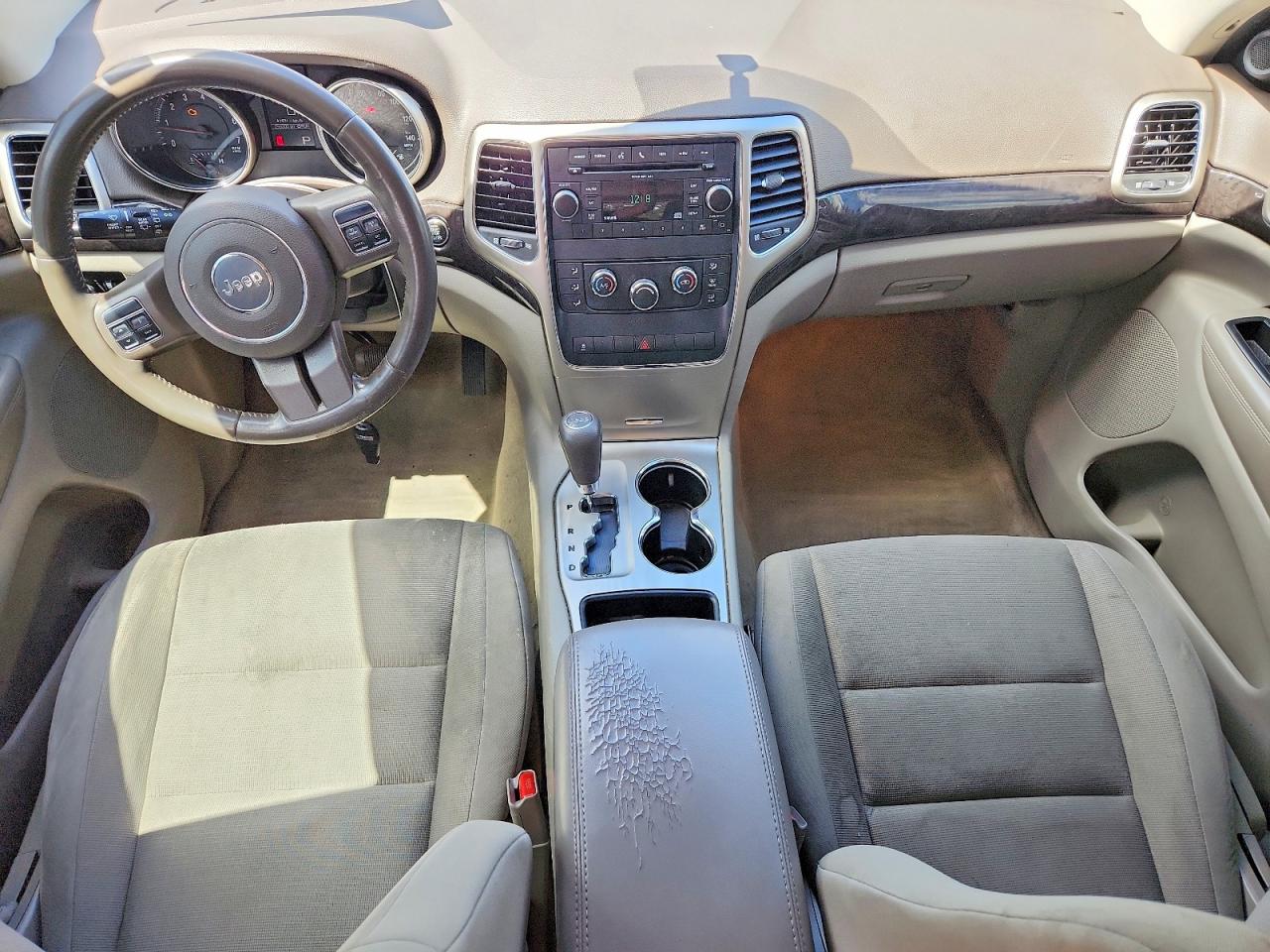 2011 Jeep Grand Cherokee Laredo Silver vin: 1J4RR4GG5BC635654