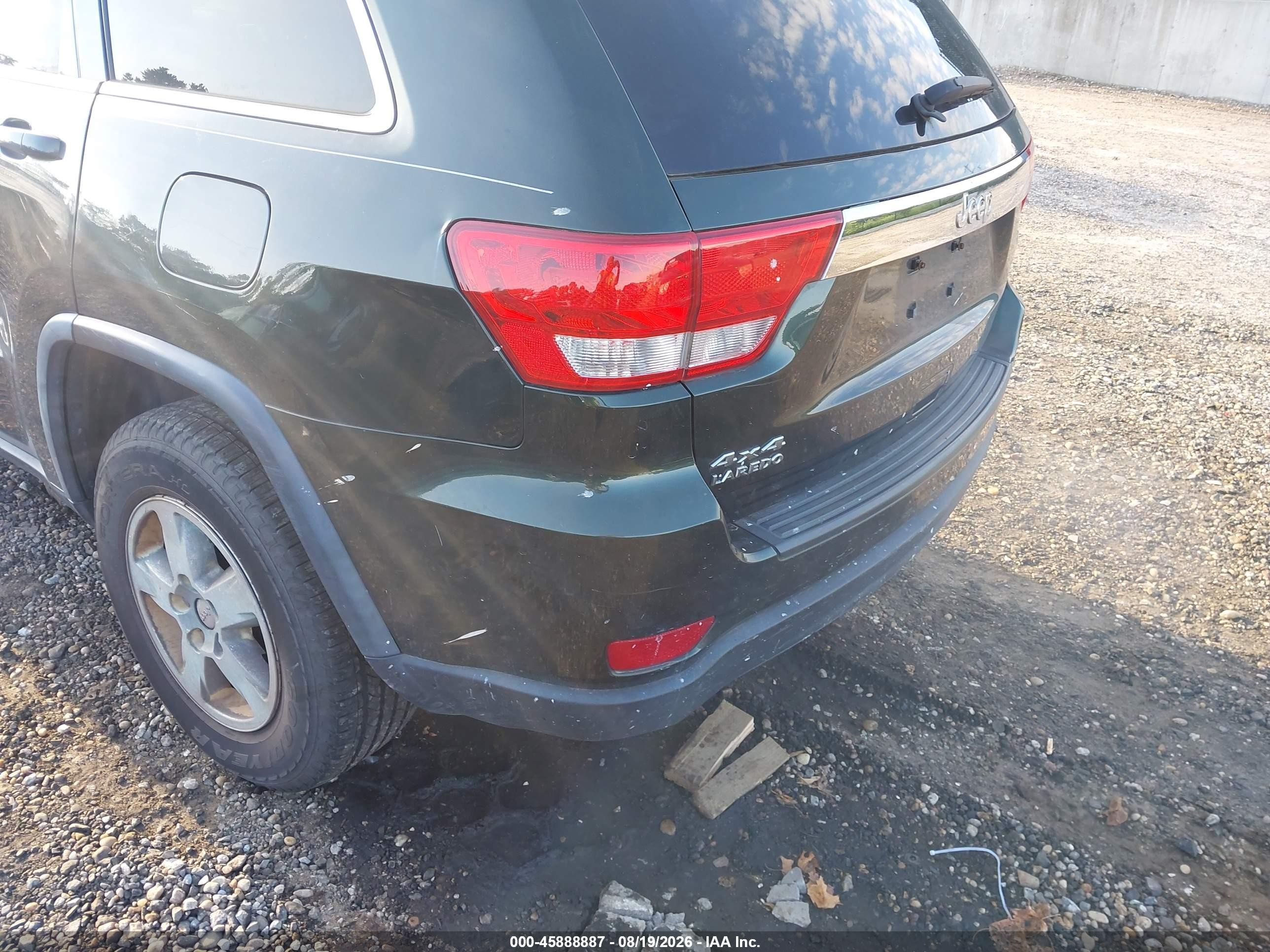 2011 Jeep Grand Cherokee Laredo Green vin: 1J4RR4GG5BC670503