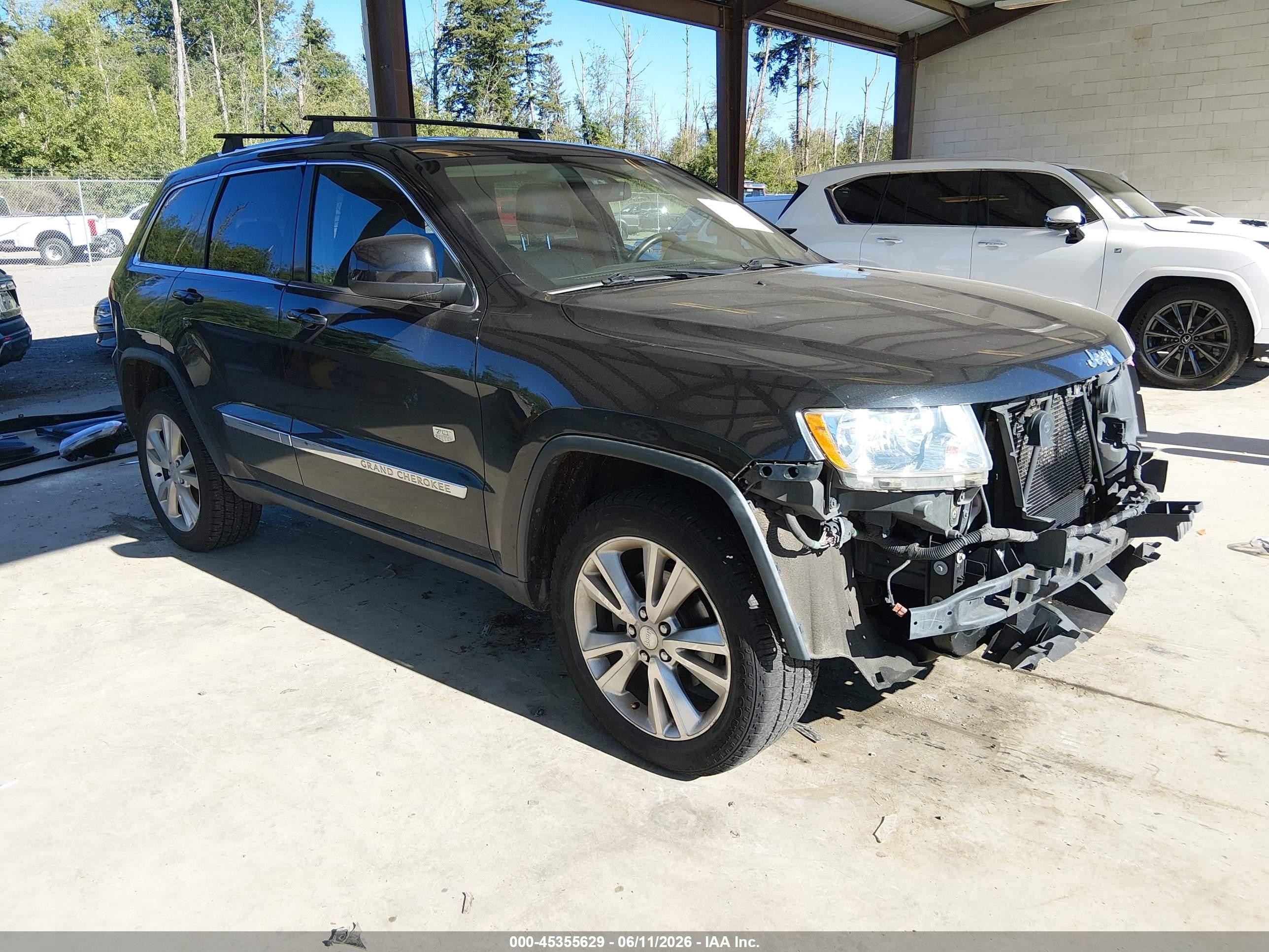 2011 Jeep Grand Cherokee Laredo Black vin: 1J4RR4GG5BC676222