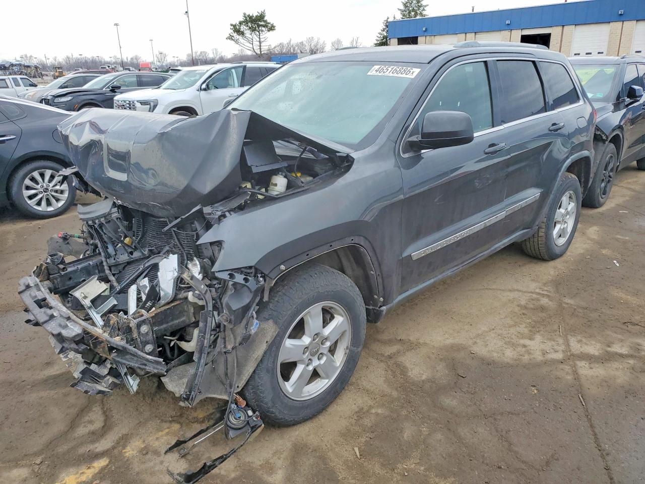 2011 Jeep Grand Cherokee Laredo Gray vin: 1J4RR4GG5BC678939