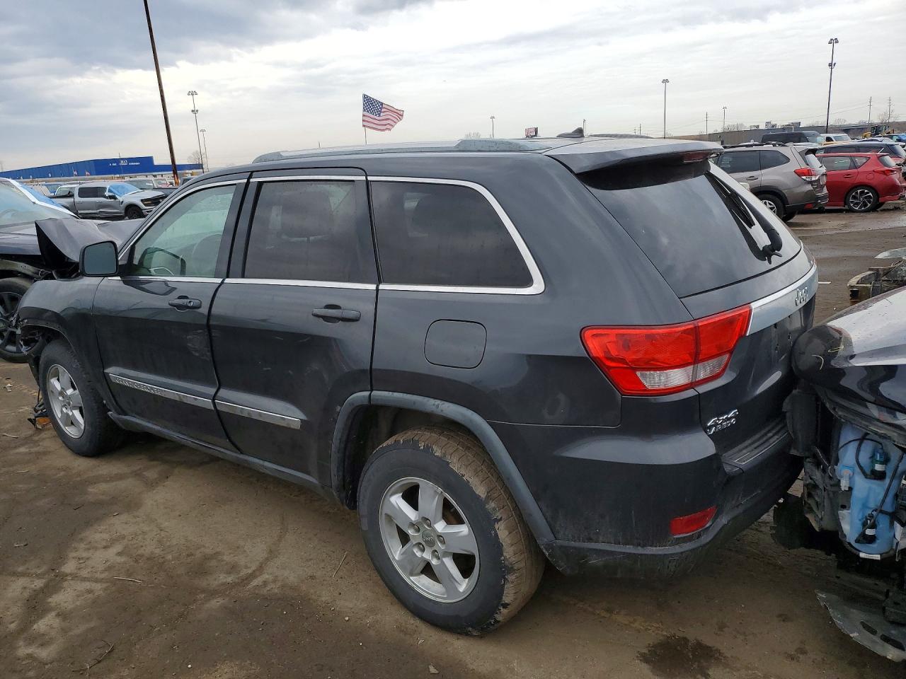 2011 Jeep Grand Cherokee Laredo Gray vin: 1J4RR4GG5BC678939