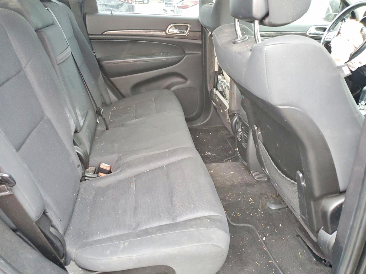 2011 Jeep Grand Cherokee Laredo Gray vin: 1J4RR4GG5BC678939