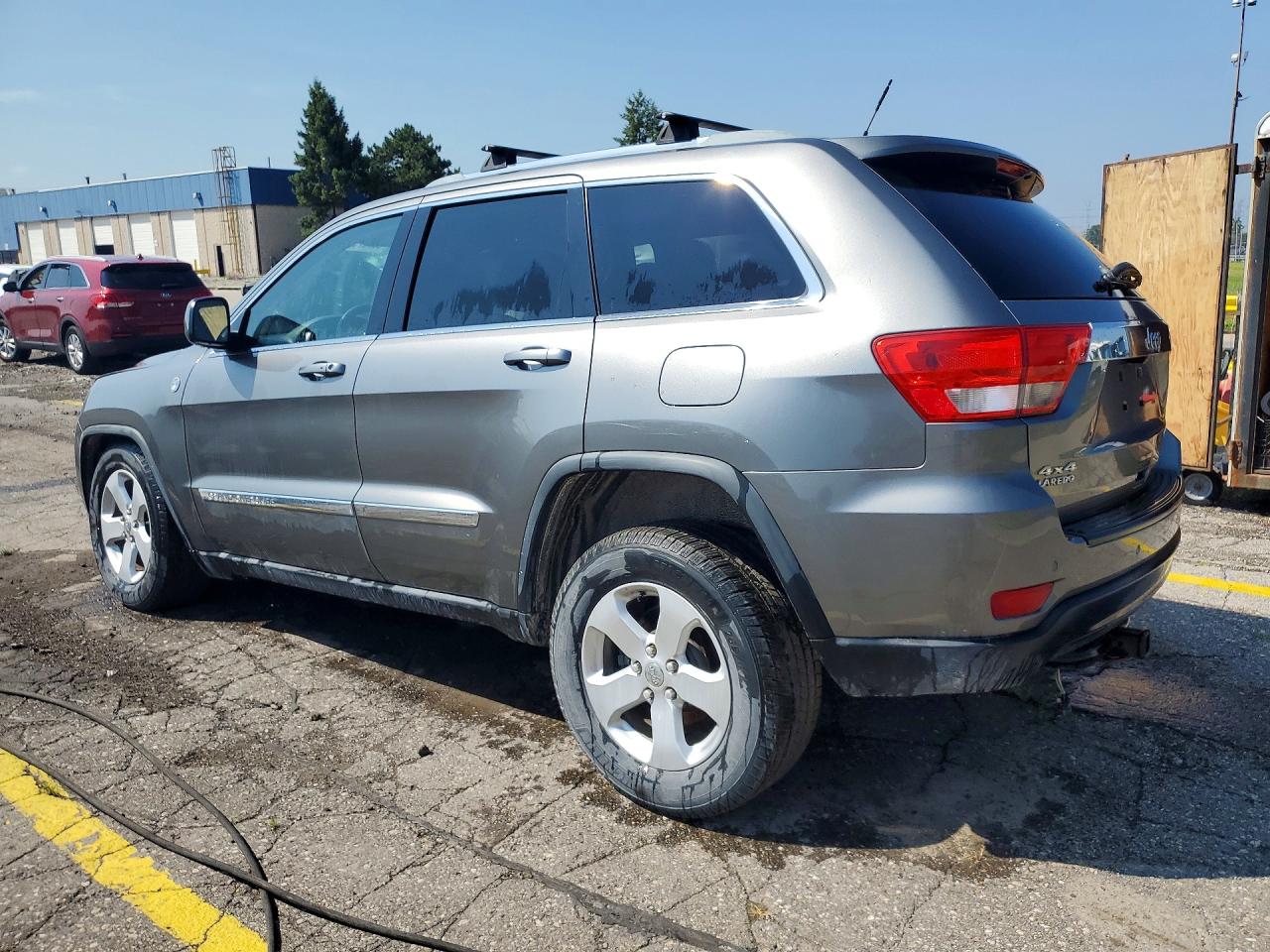 2011 Jeep Grand Cherokee Laredo Silver vin: 1J4RR4GG5BC688189