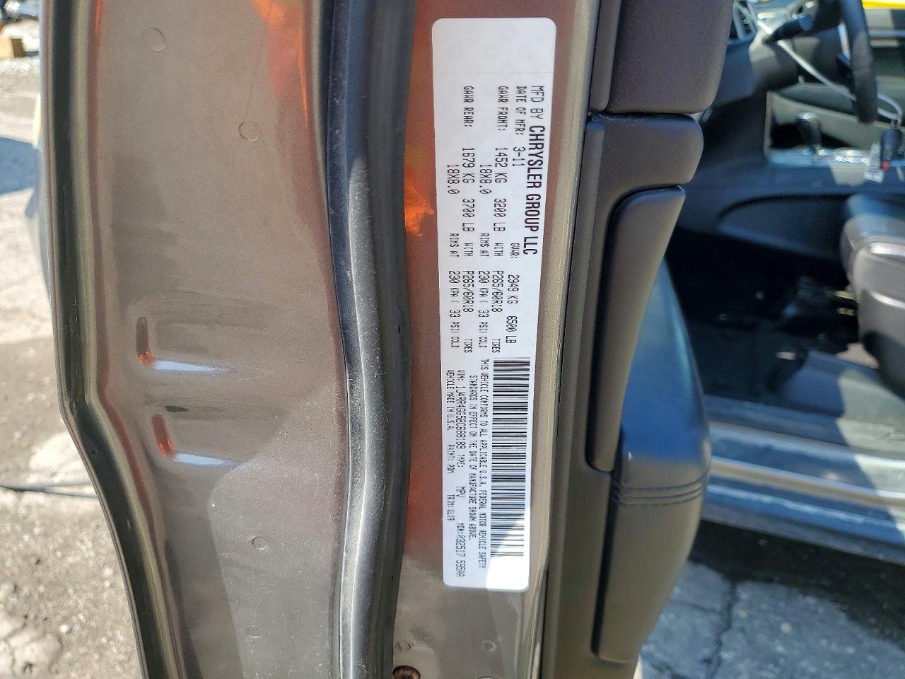 2011 Jeep Grand Cherokee Laredo Silver vin: 1J4RR4GG5BC688189