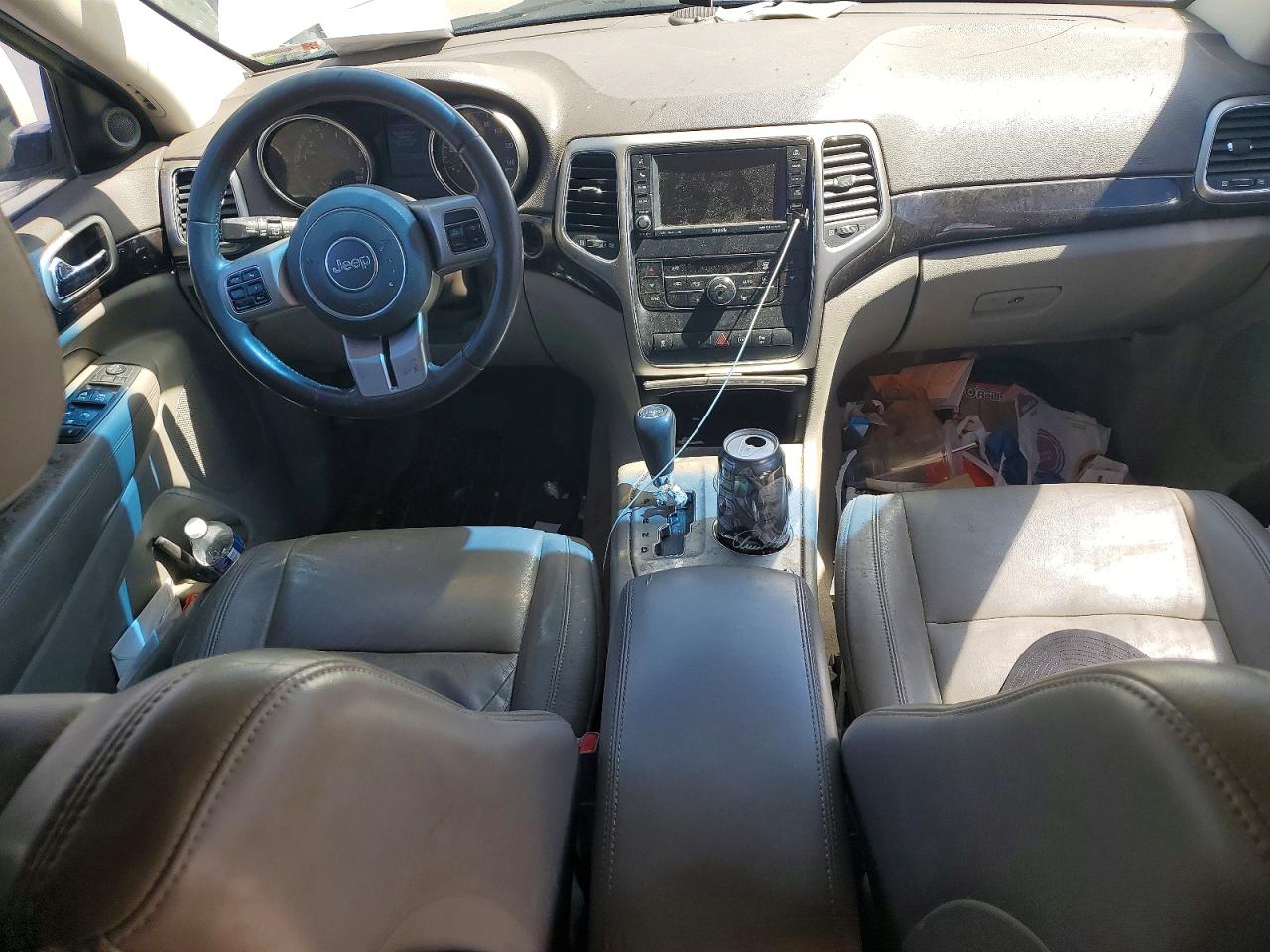 2011 Jeep Grand Cherokee White vin: 1J4RR4GG5BC720221