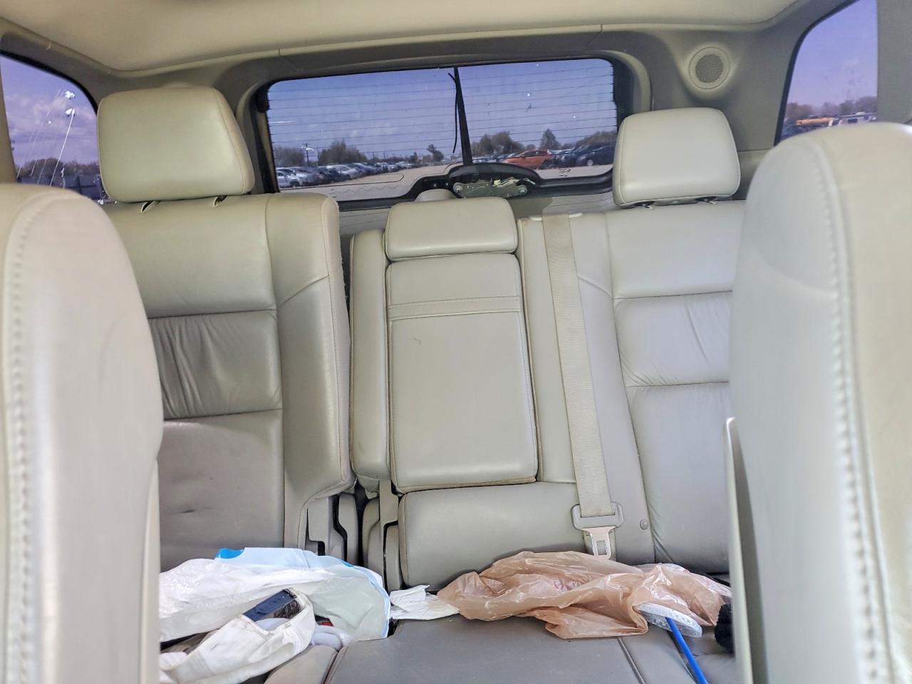 2011 Jeep Grand Cherokee White vin: 1J4RR4GG5BC720221