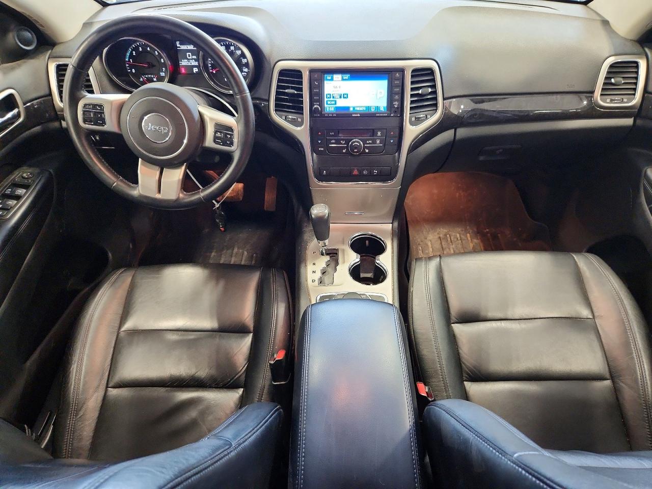 2011 Jeep Grand Cherokee Laredo Silver vin: 1J4RR4GG5BC737536