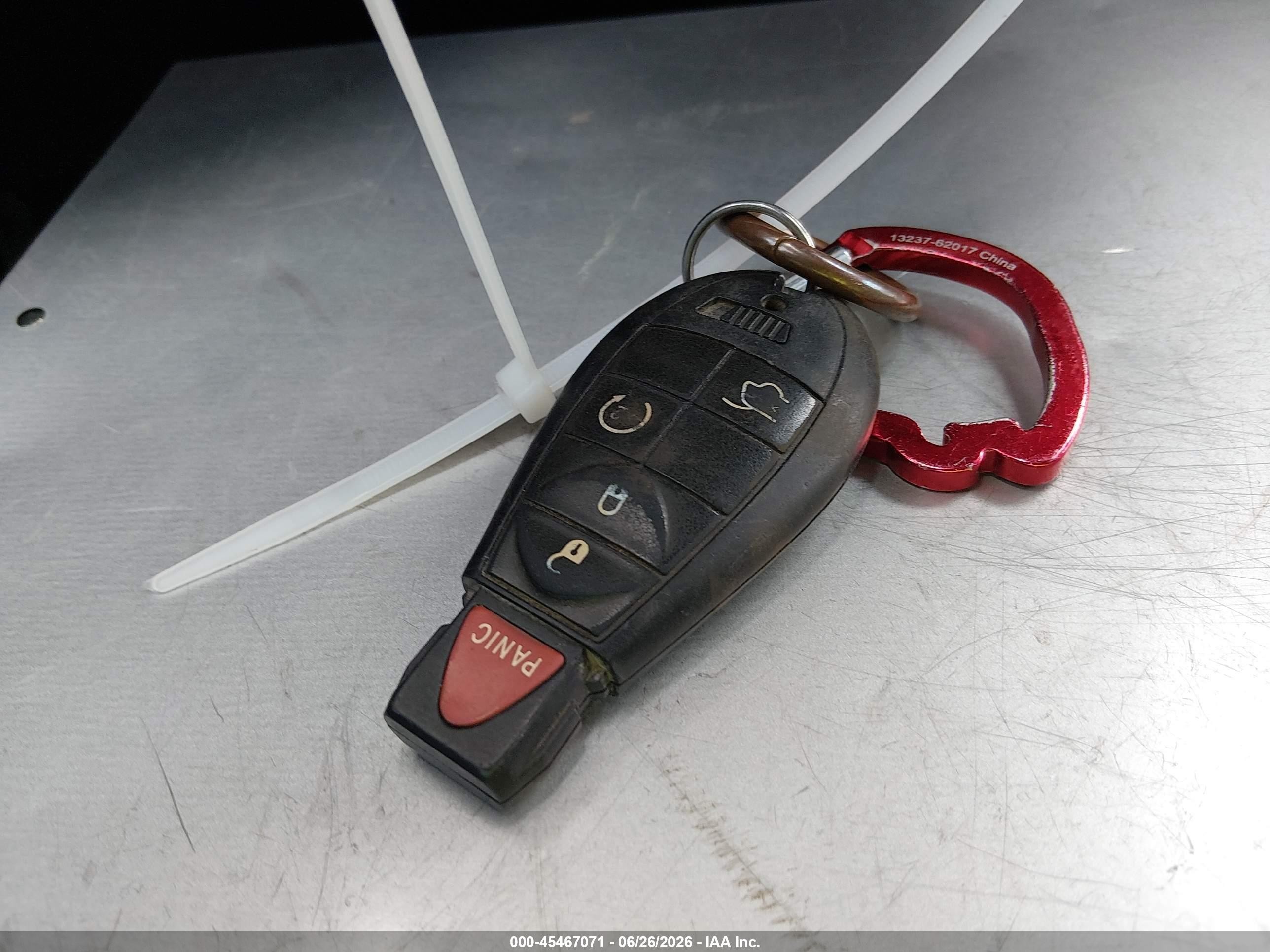 2011 Jeep Grand Cherokee Laredo Red vin: 1J4RR4GG6BC517726