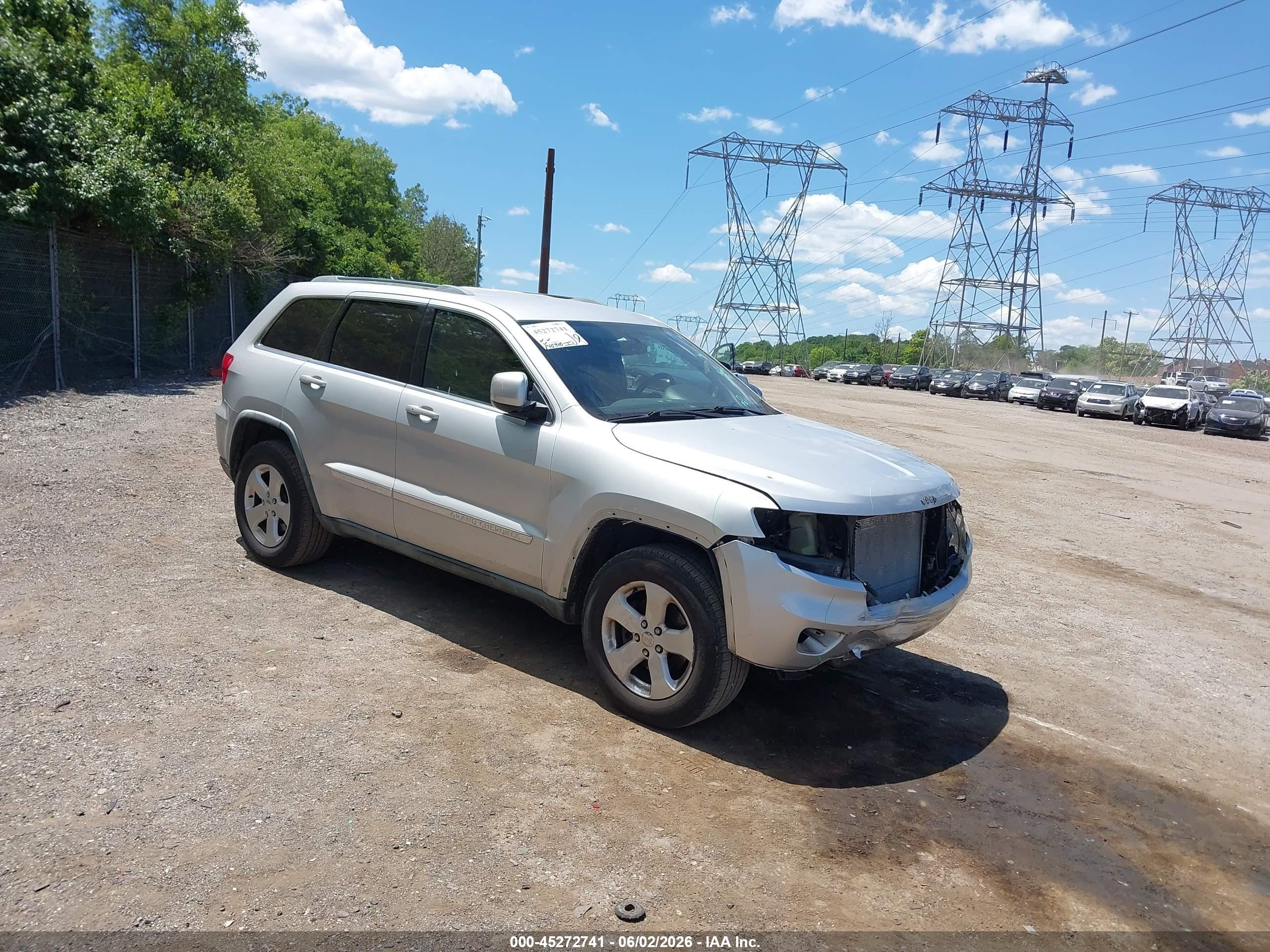 2011 Jeep Grand Cherokee Laredo Silver vin: 1J4RR4GG6BC542755