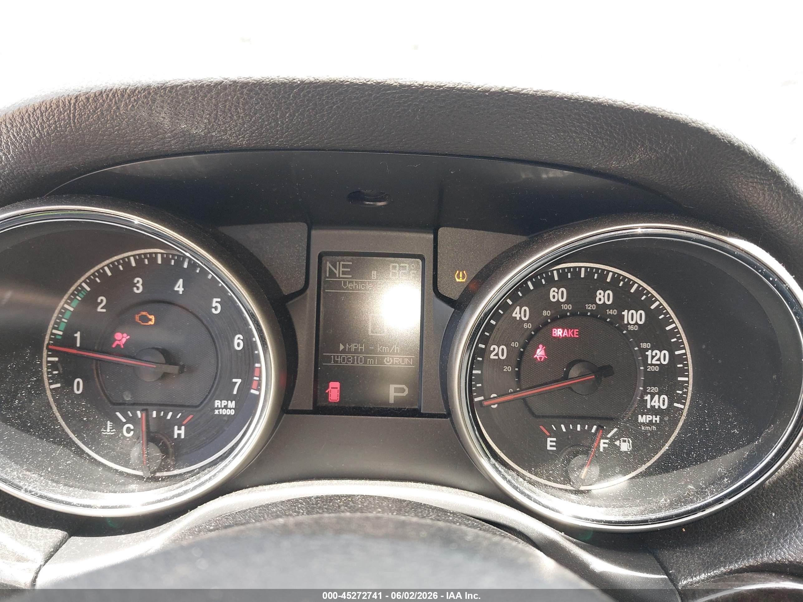 2011 Jeep Grand Cherokee Laredo Серебряный vin: 1J4RR4GG6BC542755