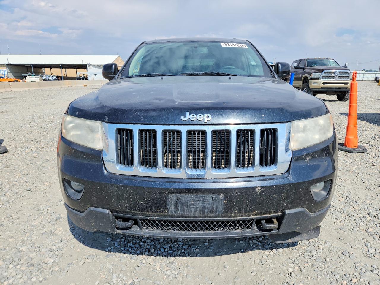 2011 Jeep Grand Cherokee Laredo Черный vin: 1J4RR4GG6BC542884