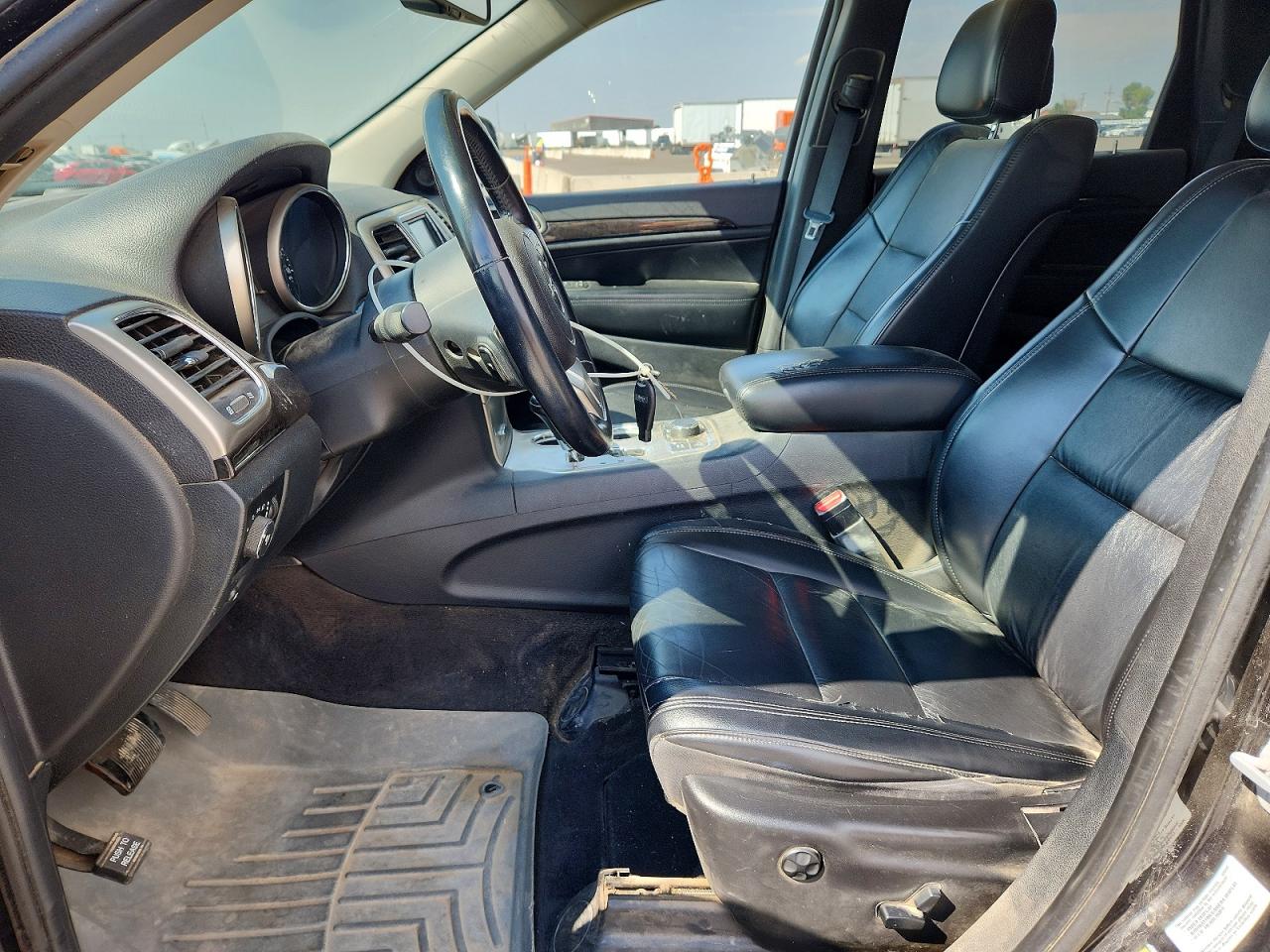 2011 Jeep Grand Cherokee Laredo Черный vin: 1J4RR4GG6BC542884