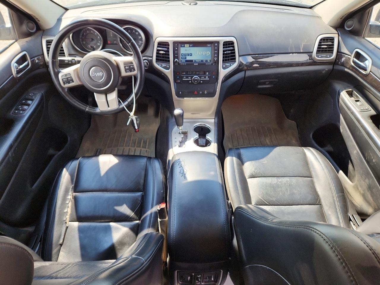 2011 Jeep Grand Cherokee Laredo Черный vin: 1J4RR4GG6BC542884