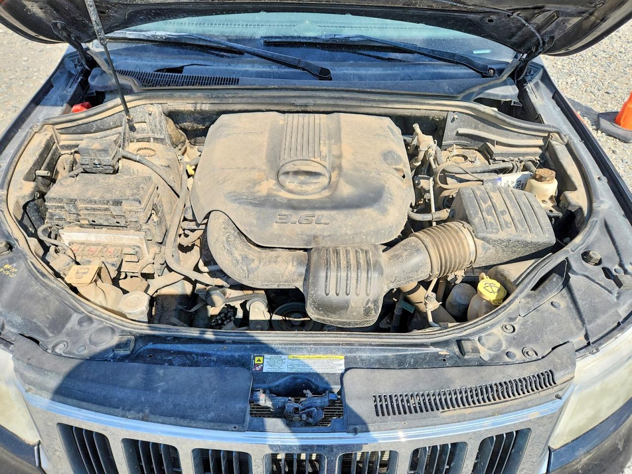 2011 Jeep Grand Cherokee Laredo Черный vin: 1J4RR4GG6BC542884