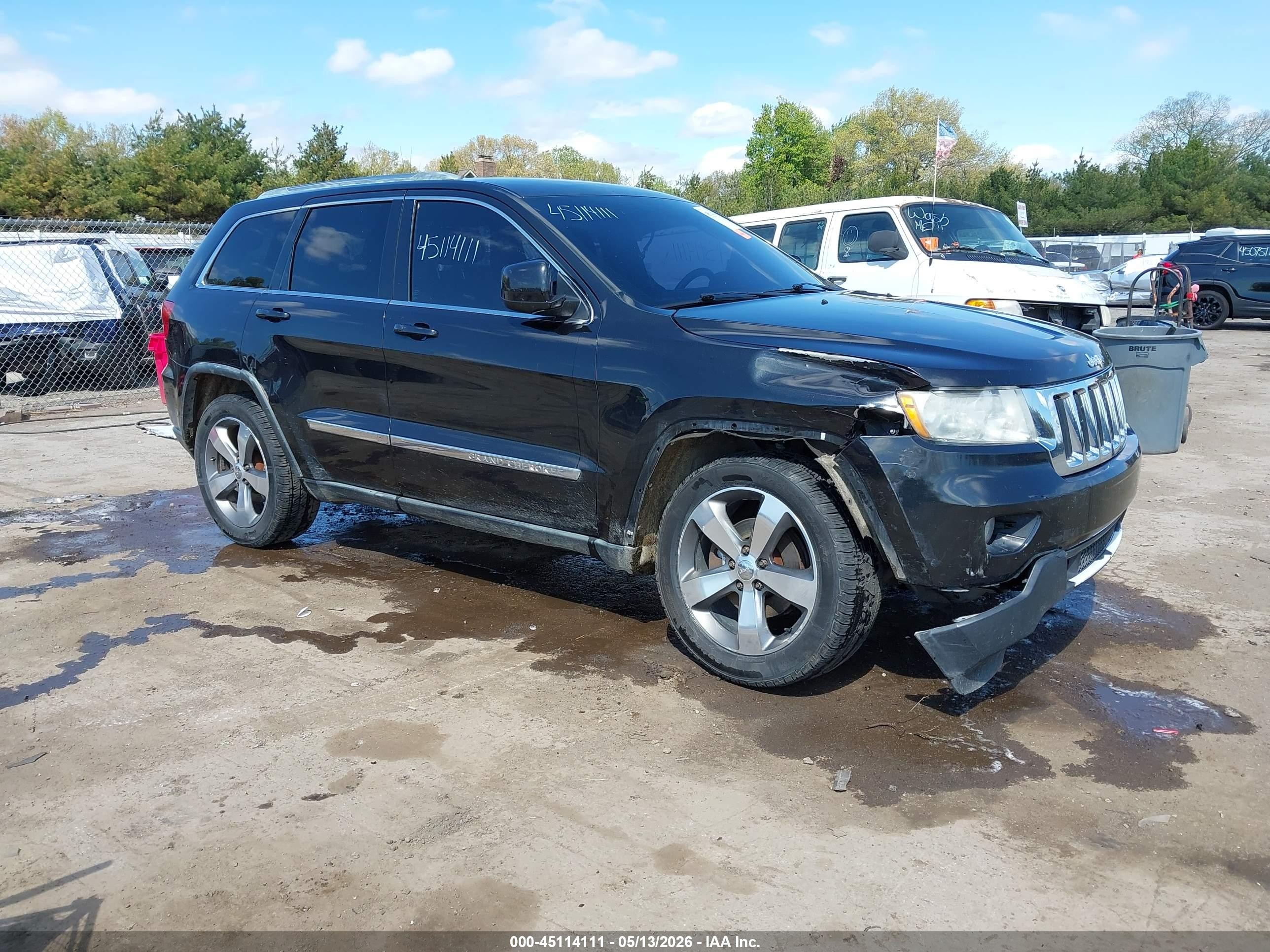 2011 Jeep Grand Cherokee Laredo Black vin: 1J4RR4GG6BC544201