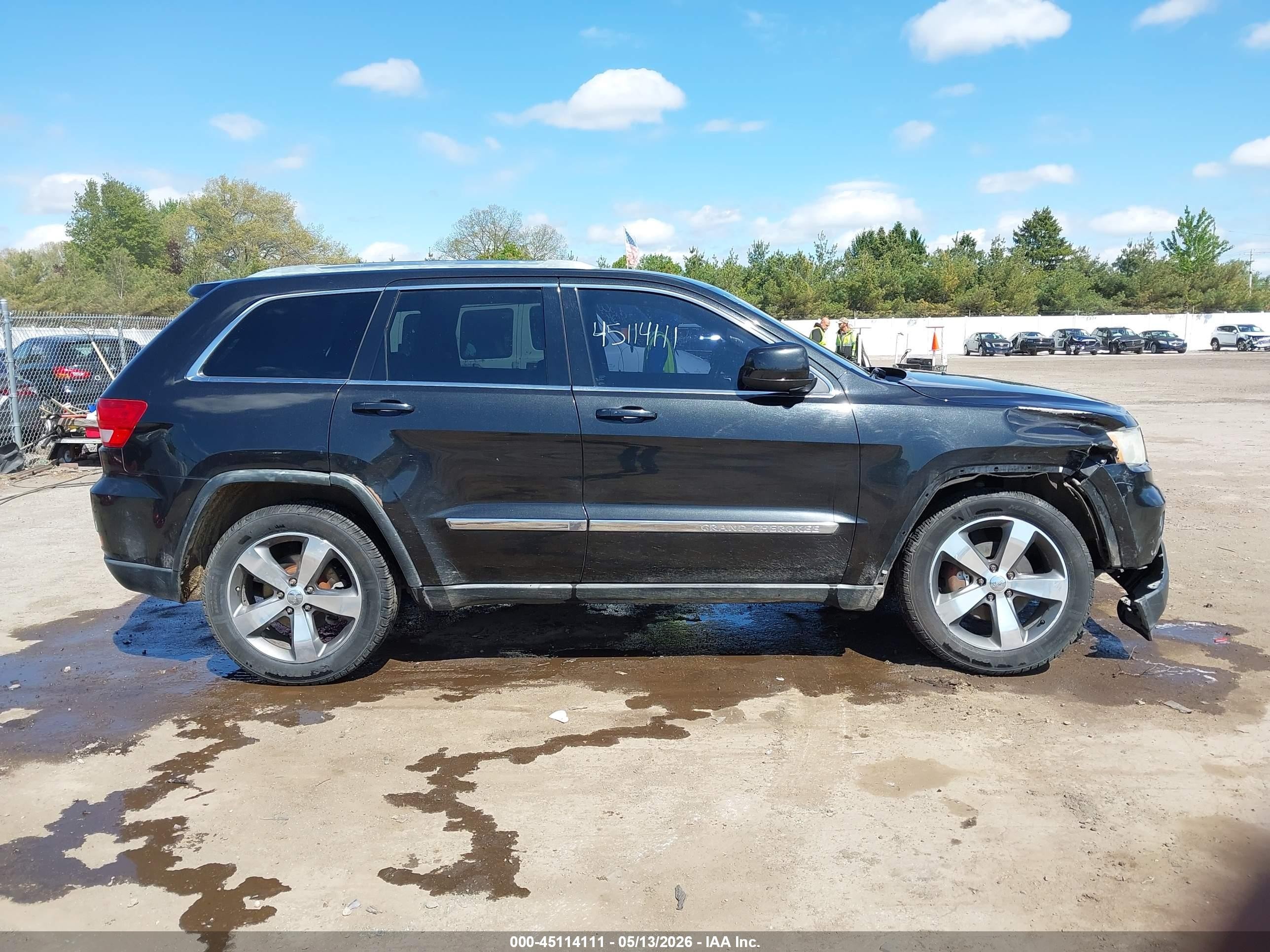 2011 Jeep Grand Cherokee Laredo Black vin: 1J4RR4GG6BC544201